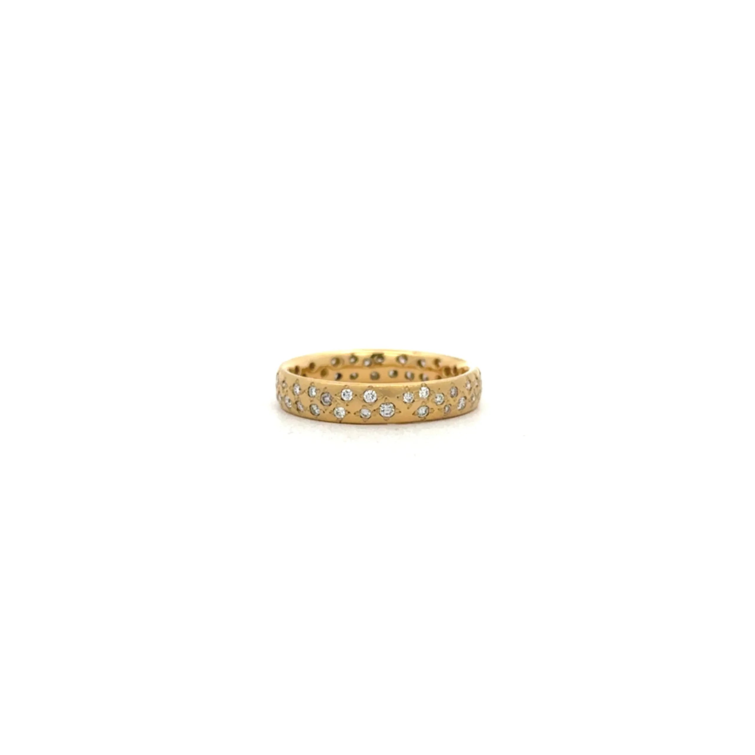 Yellow Gold, Diamond Wavy Pave Band
