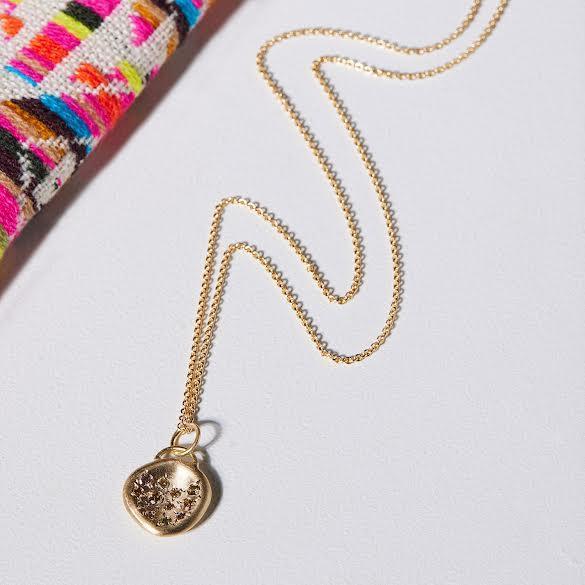 Diamond and 18 karat Yellow Gold Pendant