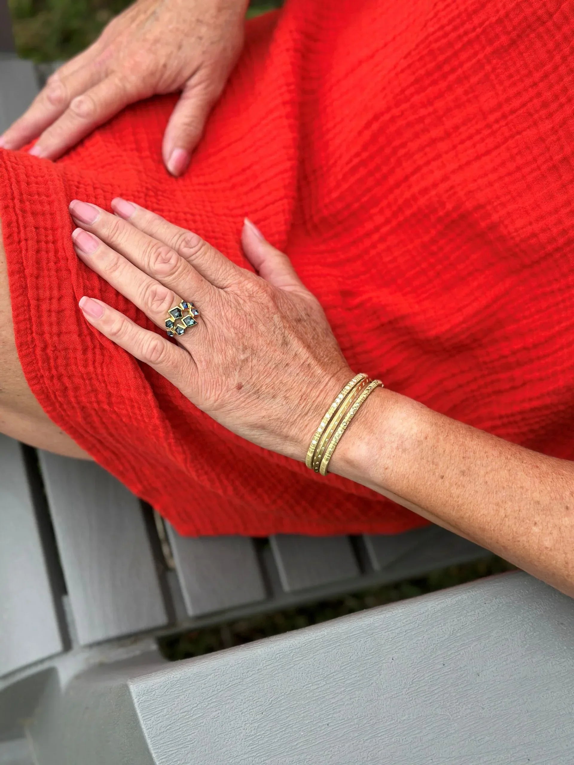 18 karat Yellow Gold and Geometric Sapphire Cluster Ring
