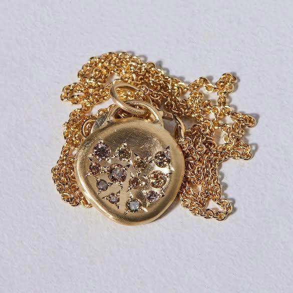 Diamond and 18 karat Yellow Gold Pendant
