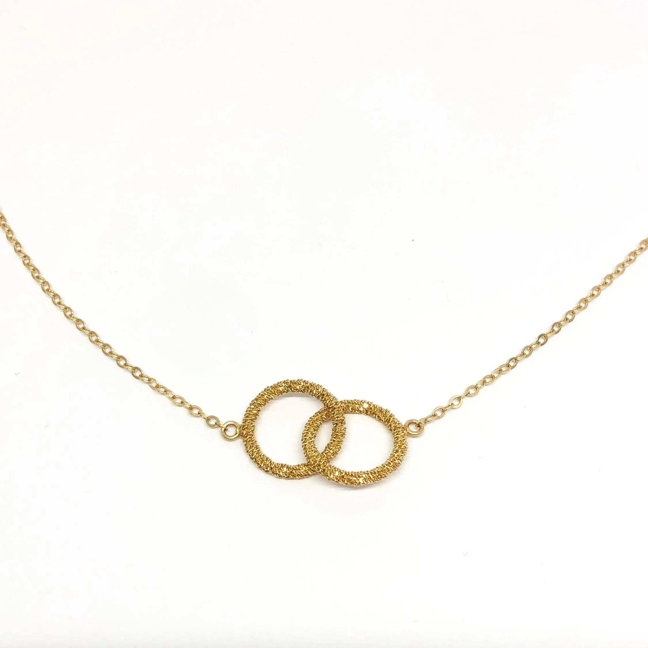 Large 18k Interlocking Circle Necklace