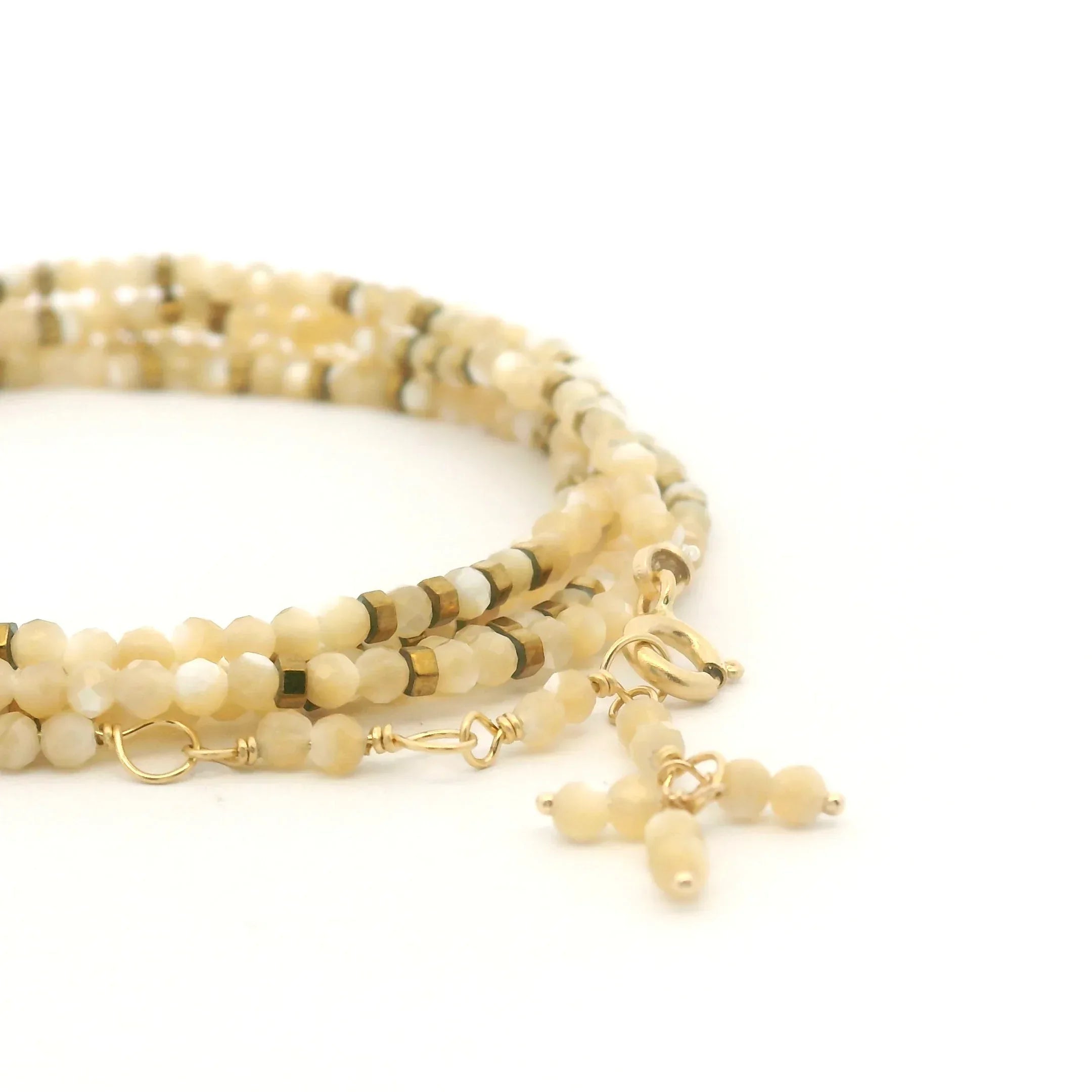 18 karat Yellow Gold and Mother of Pearl Confetti Wrap