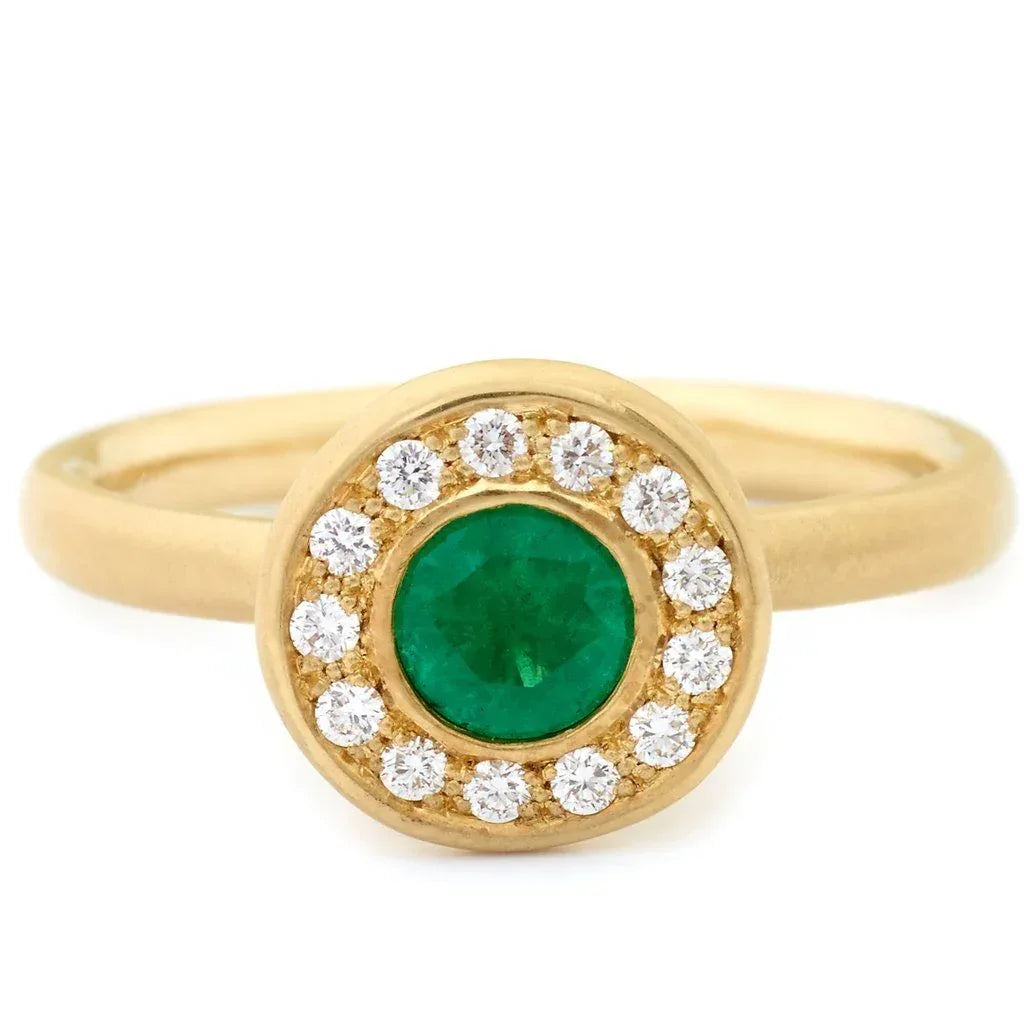 Green Emerald Fresh Diamond Ring - 18K Yellow Gold