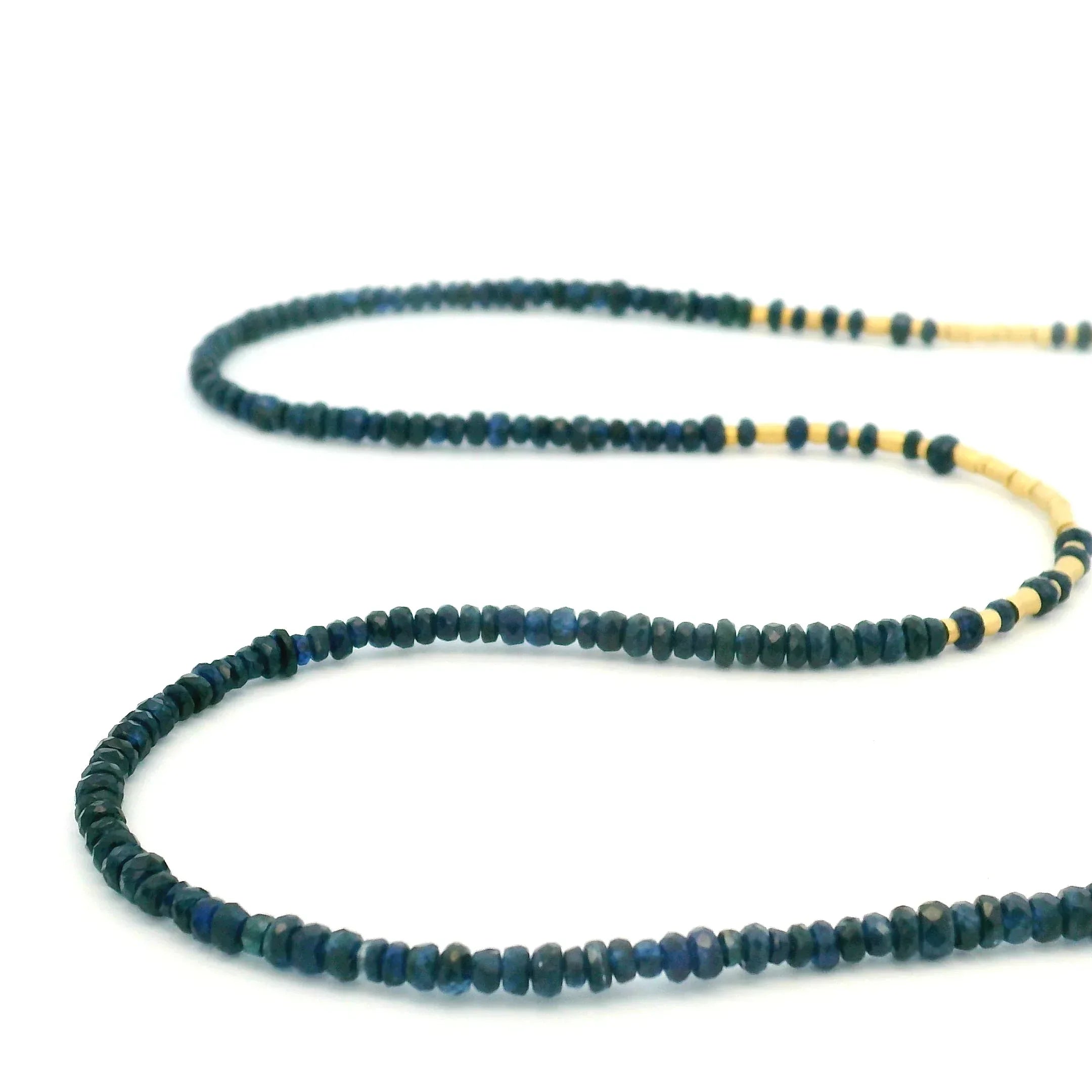 18 Karat Yellow Gold and Dark Blue Sapphire Necklace
