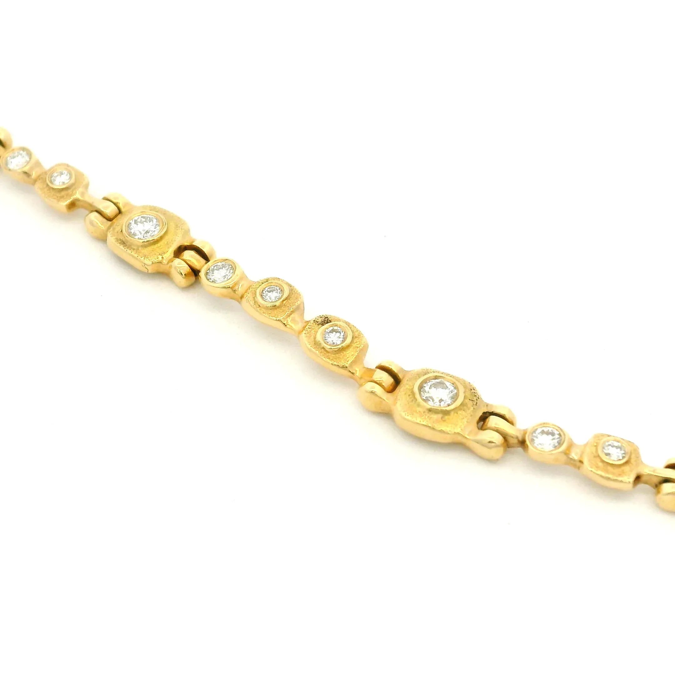 18 karat Yellow Gold and Diamond Bracelet