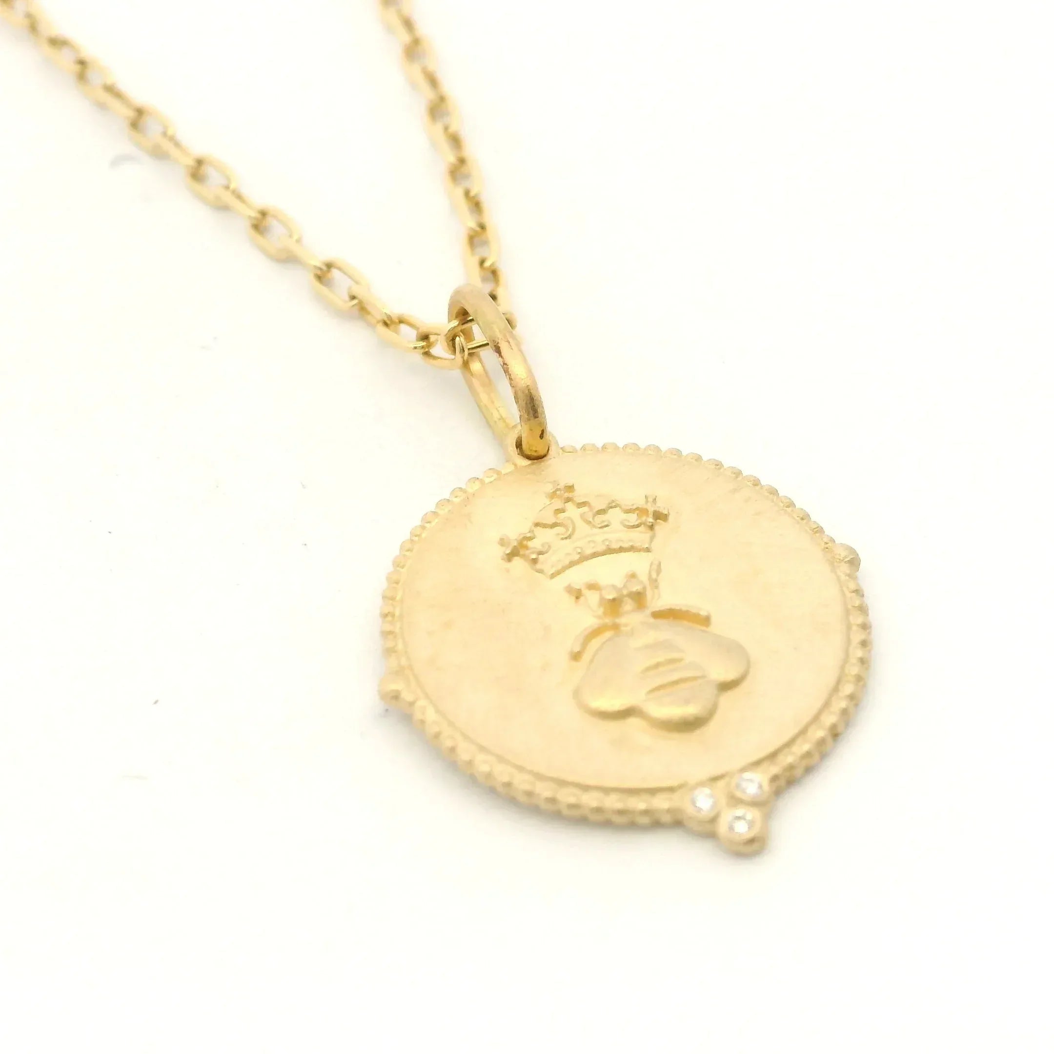 14 Karat Yellow Gold Queen Bee Charm