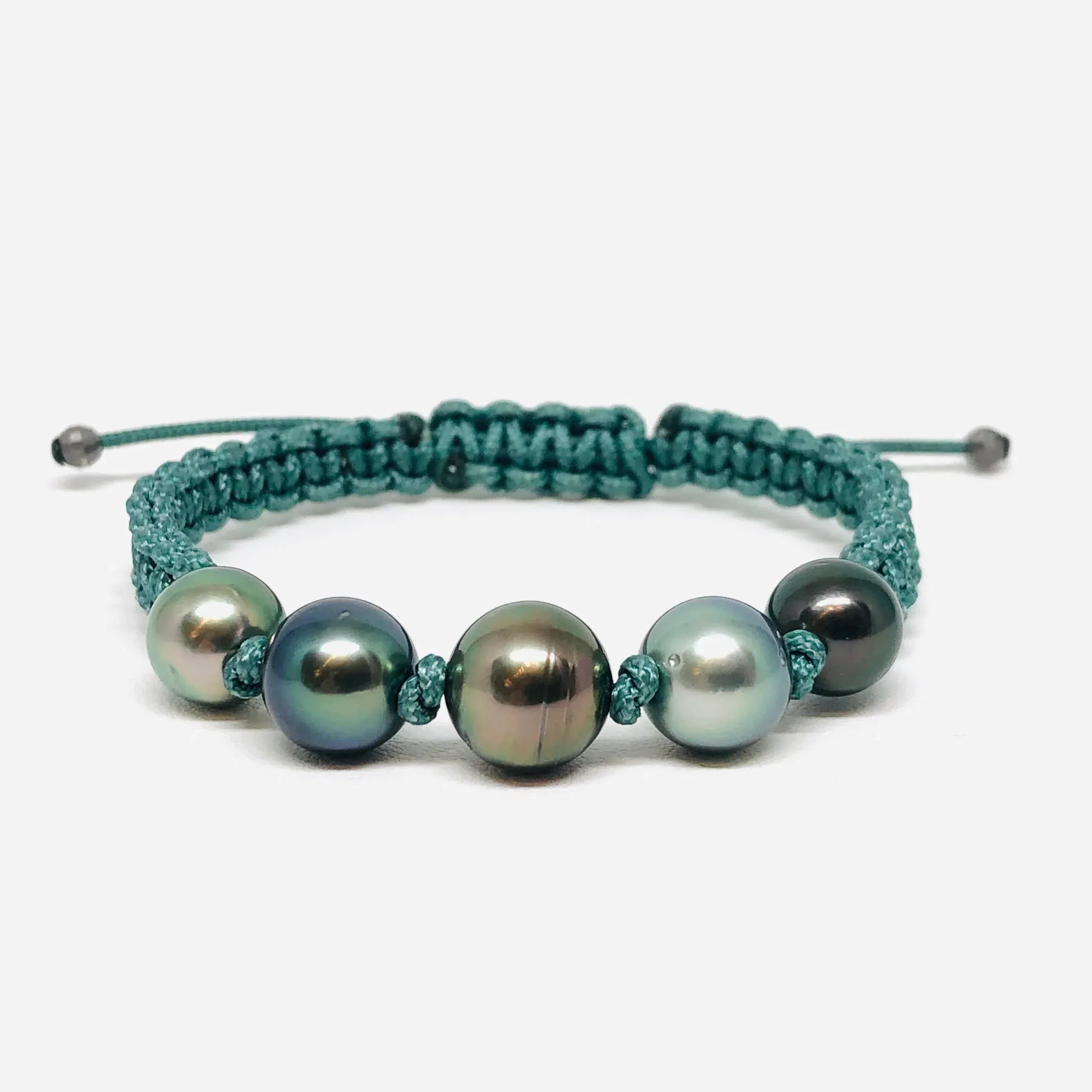 Green Macrame Marutea Pearl Bracelet
