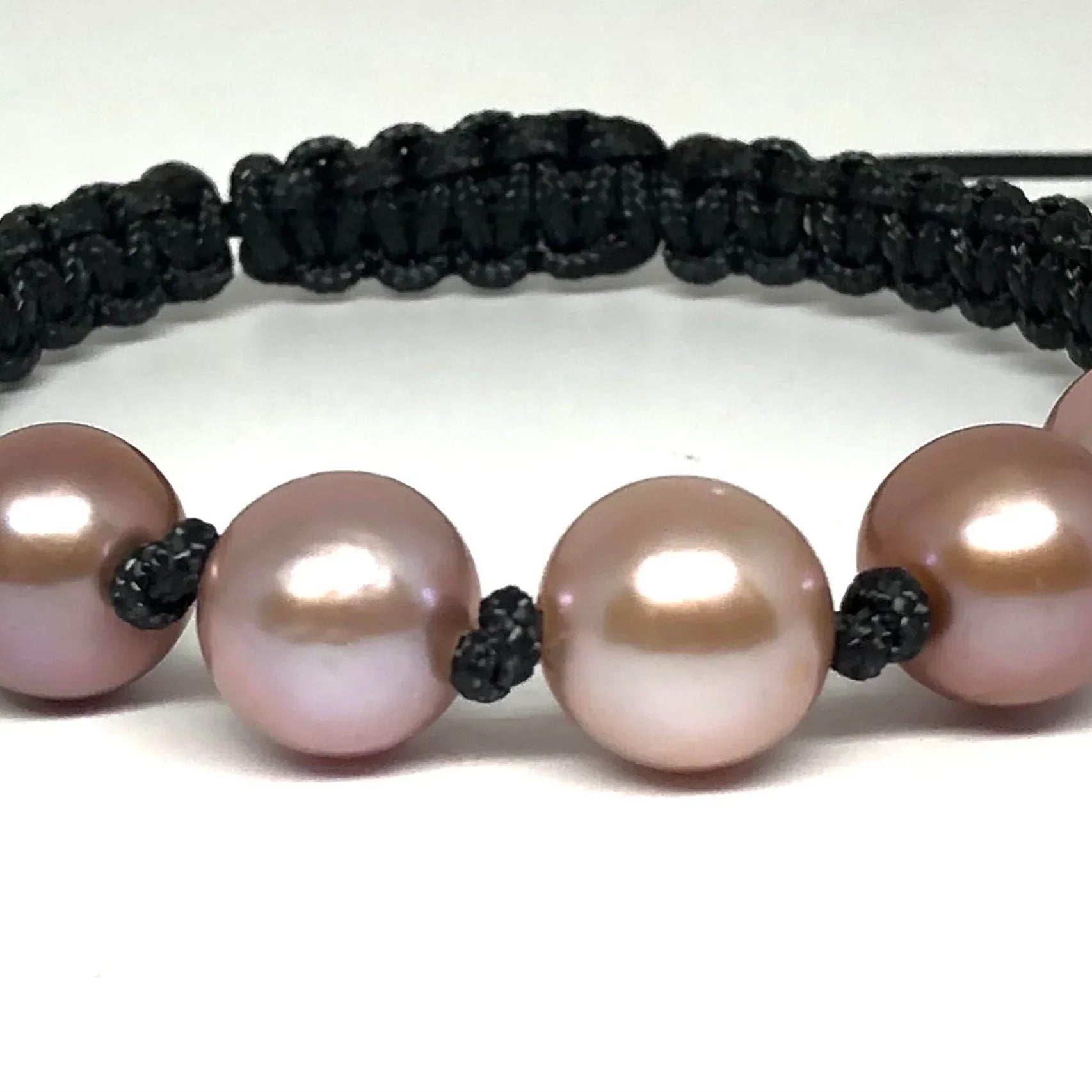 Ming Pearl Macrame Bracelet