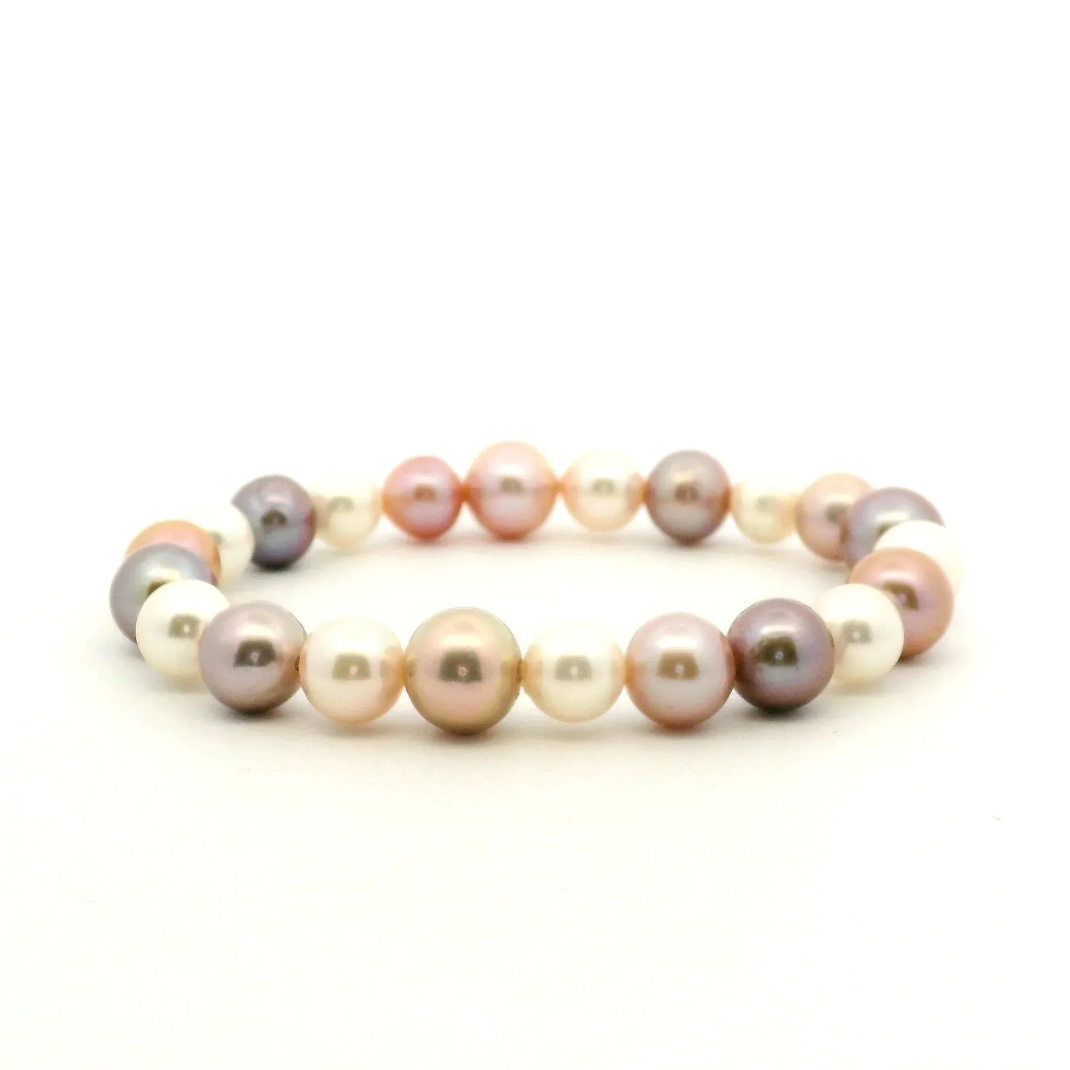 Akoya stretch bracelet