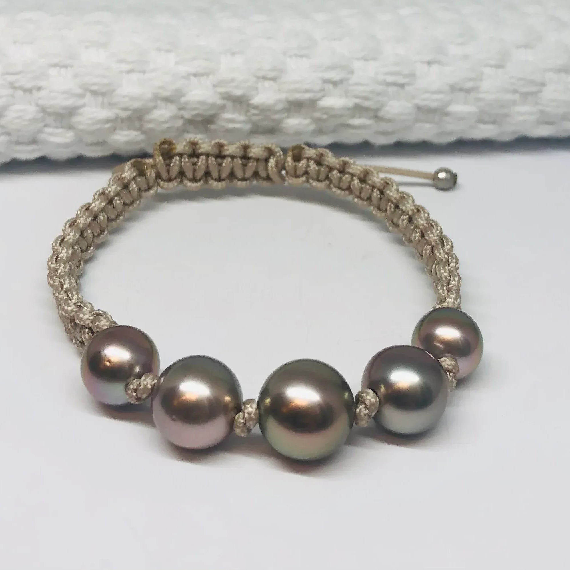 Tahitian Pearl Beige Macrame