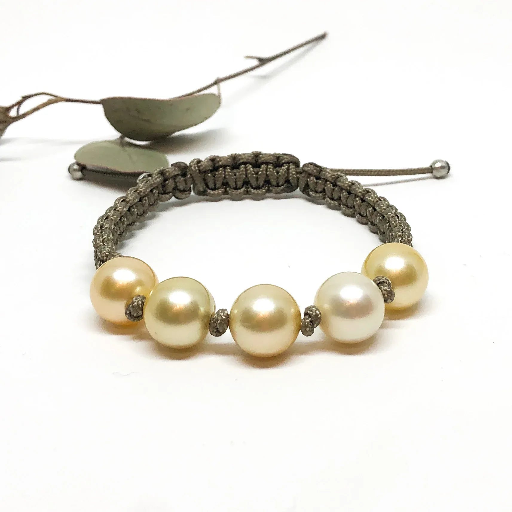 South Sea Pearl Beige Macrame Bracelet