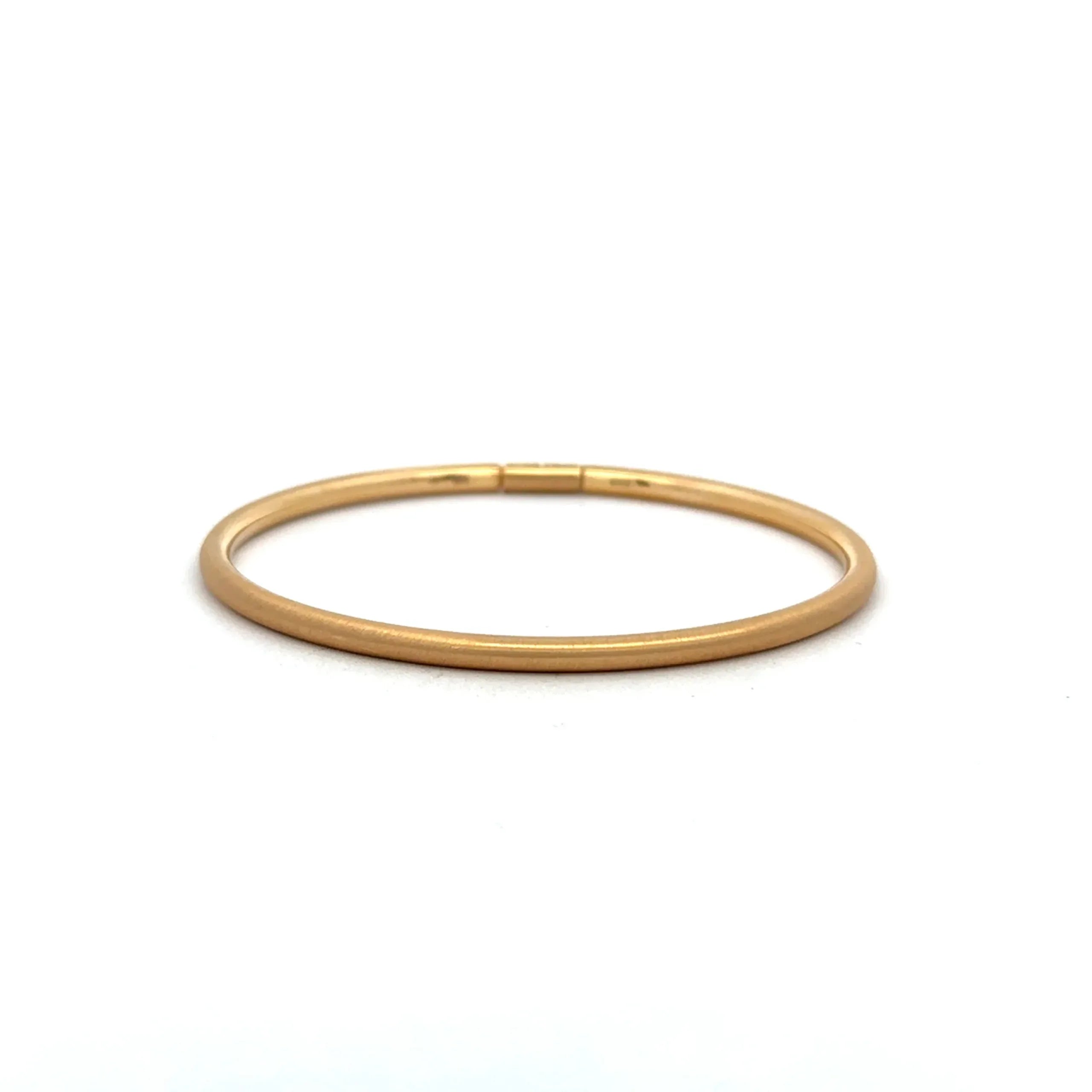 Medium Yellow Gold Plie Bangle