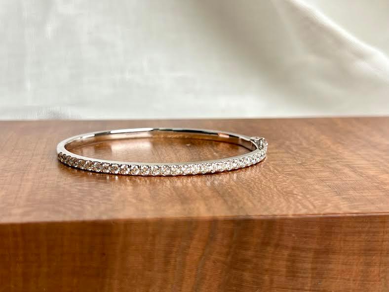 White gold and Diamond Hinge Bracelet
