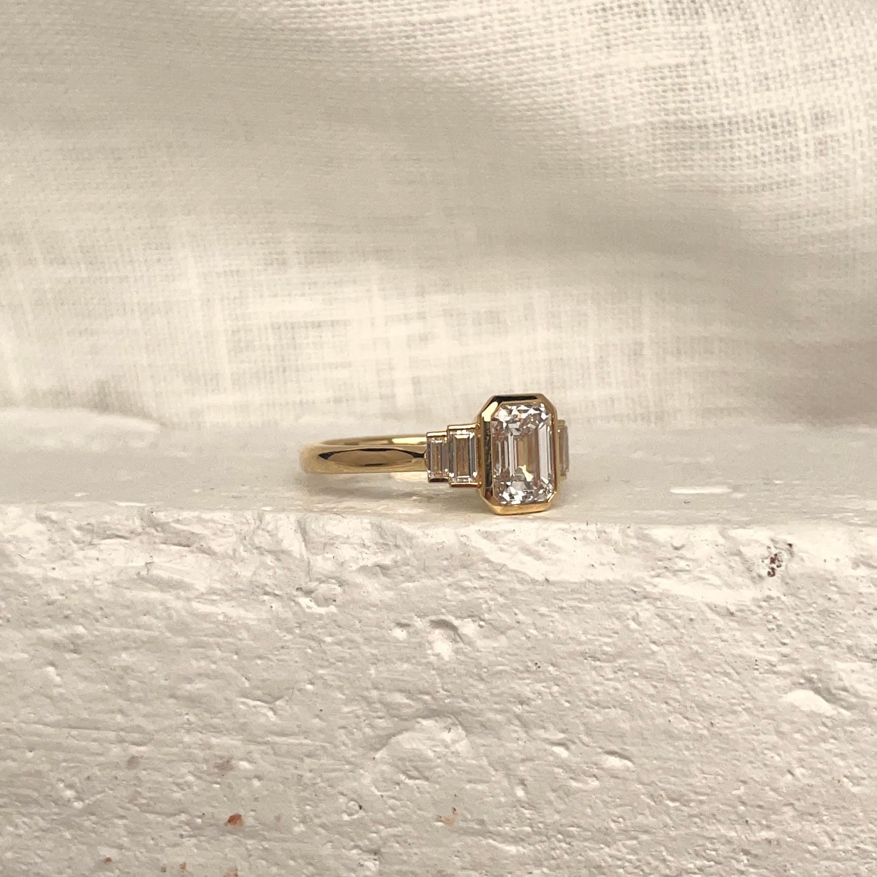 18 karat Yellow Gold and Emerald Diamond Ring