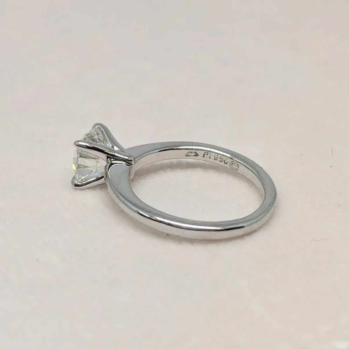 Platinum 1 Carat Classic Solitaire