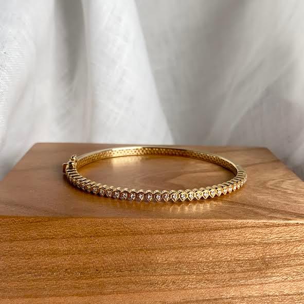 18 karat Yellow Gold and Diamond "Mandala Petal" Bangle