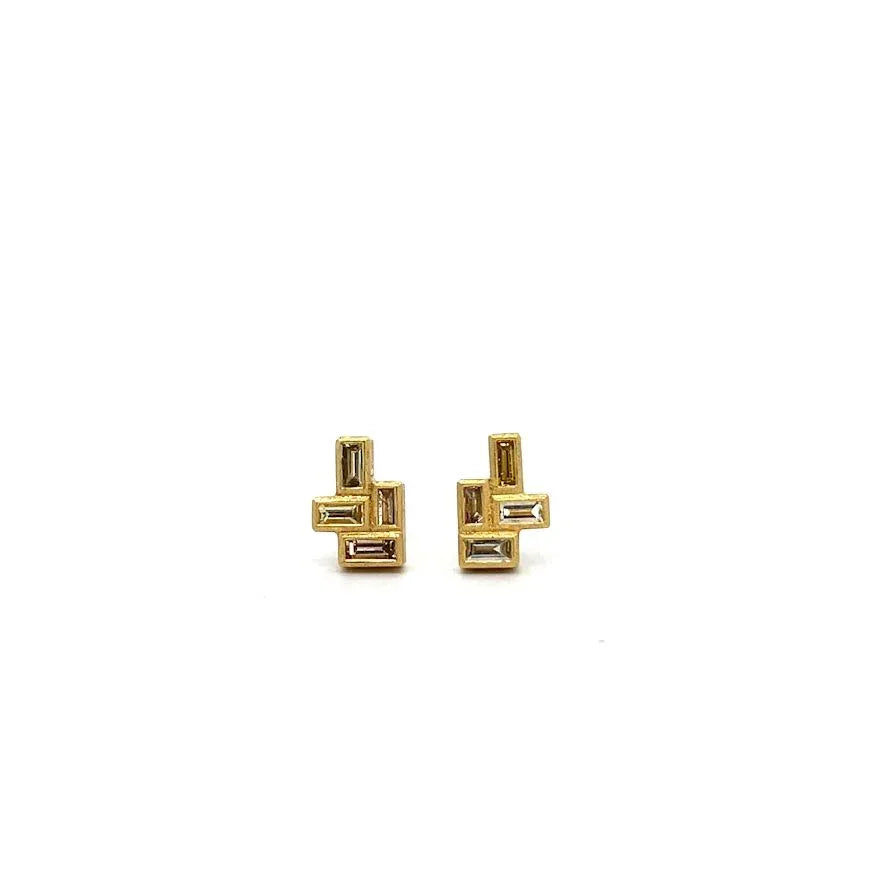 18 karat Yellow Gold and Diamond Stud Earrings