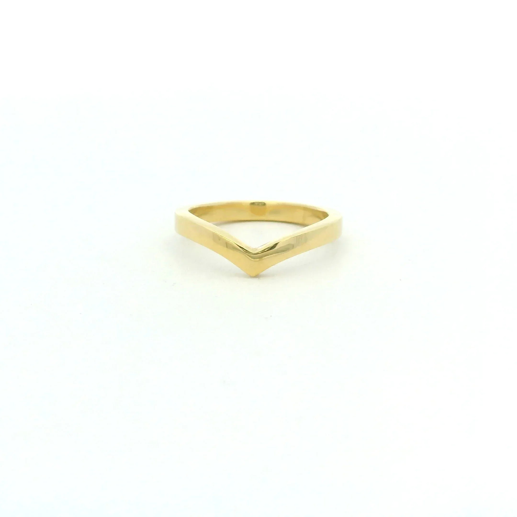 18 karat Yellow Gold Polished V Band