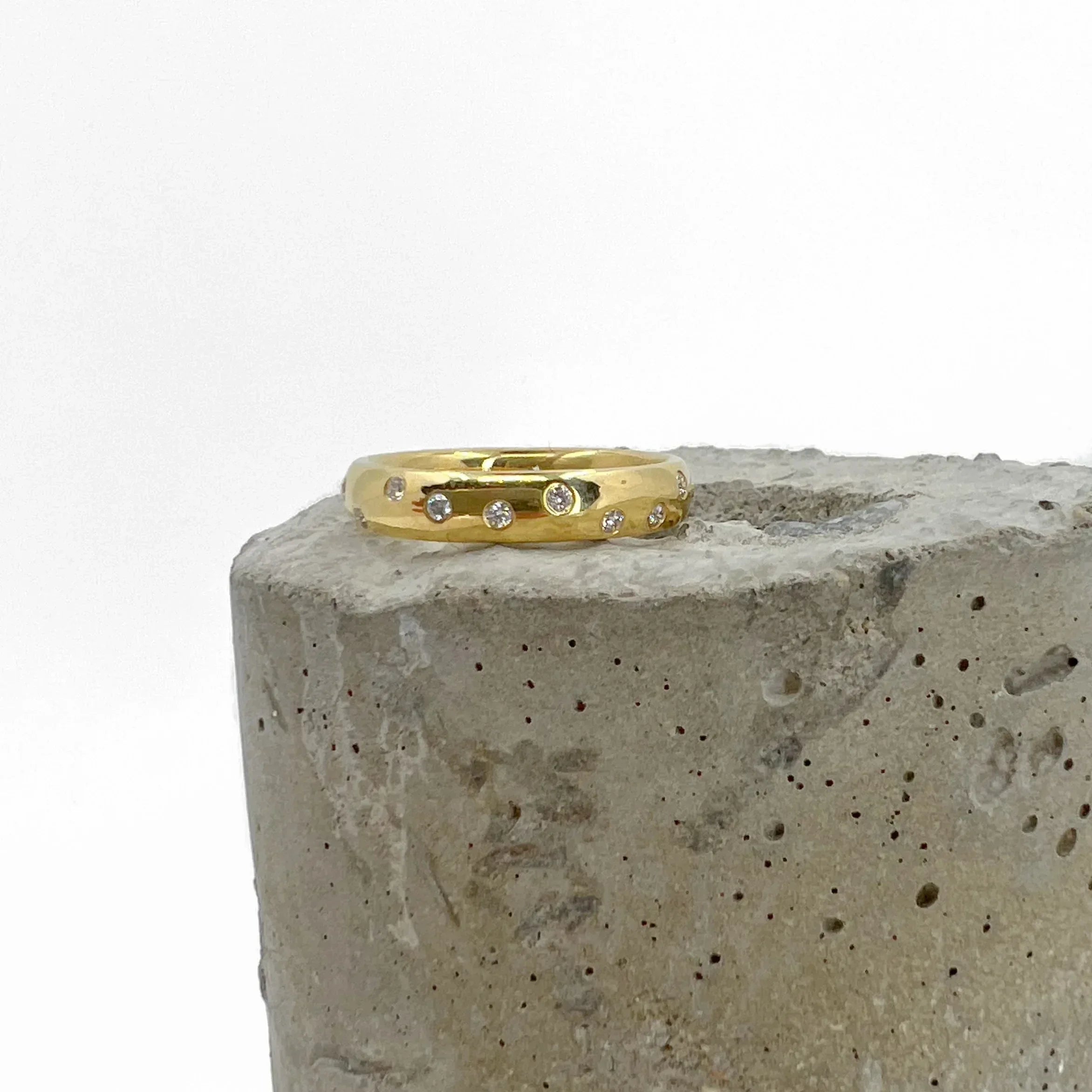 Yellow Gold and Diamond 4mm Band
