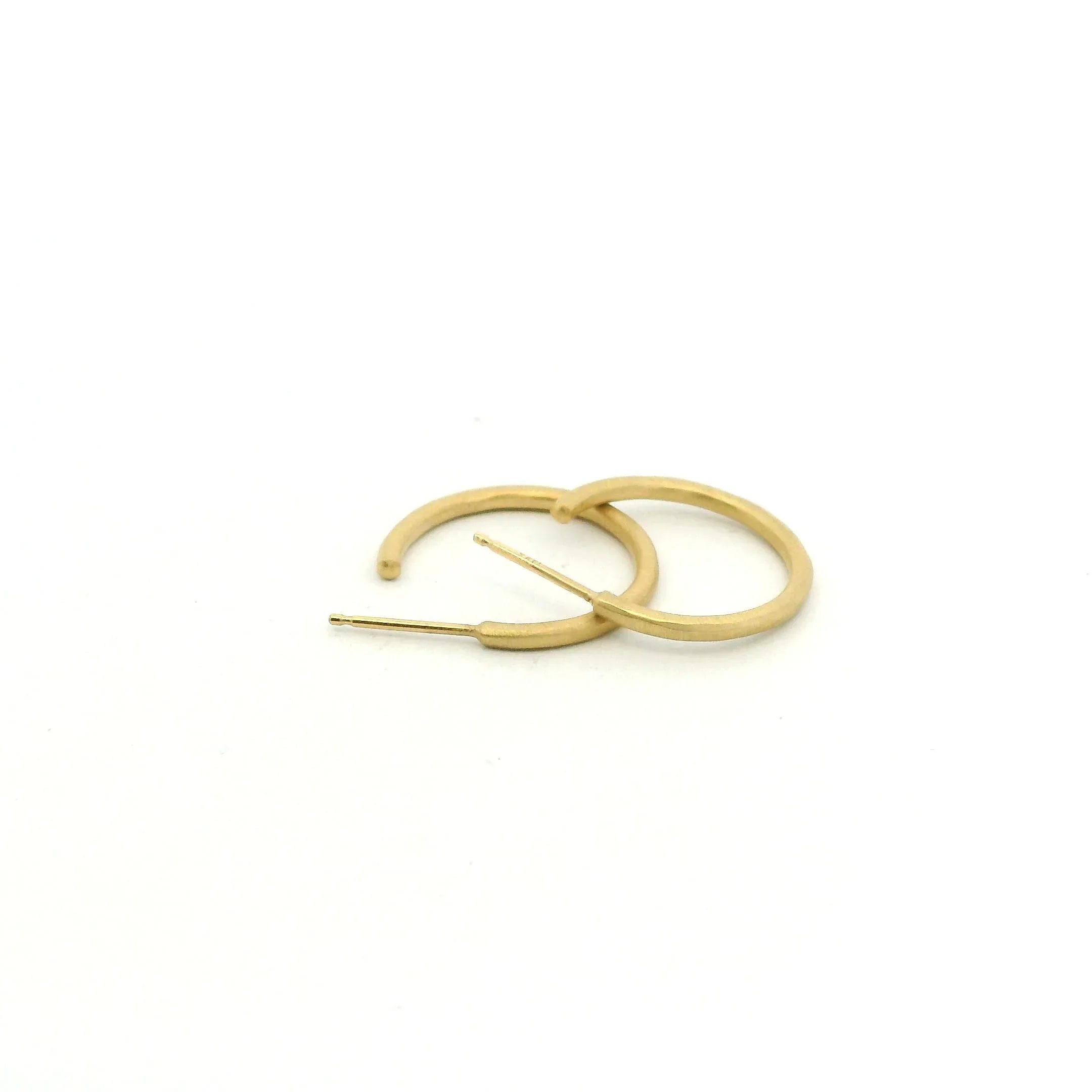 18 karat Yellow Gold Hoop Earrings, Small