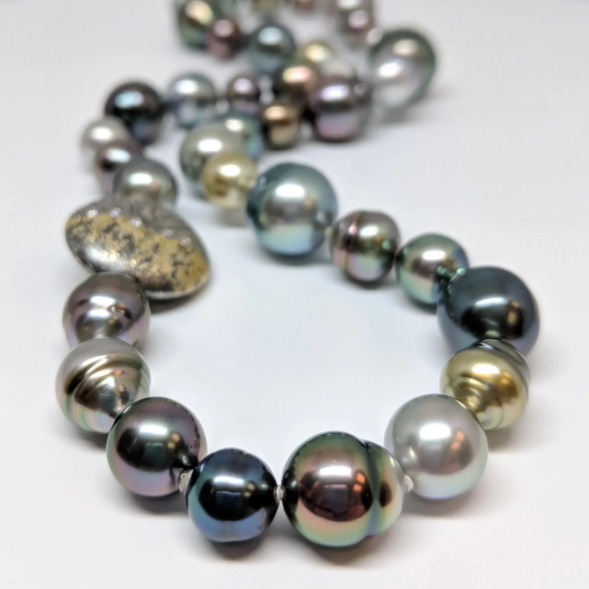 Disc Vario Clasp with Diamonds