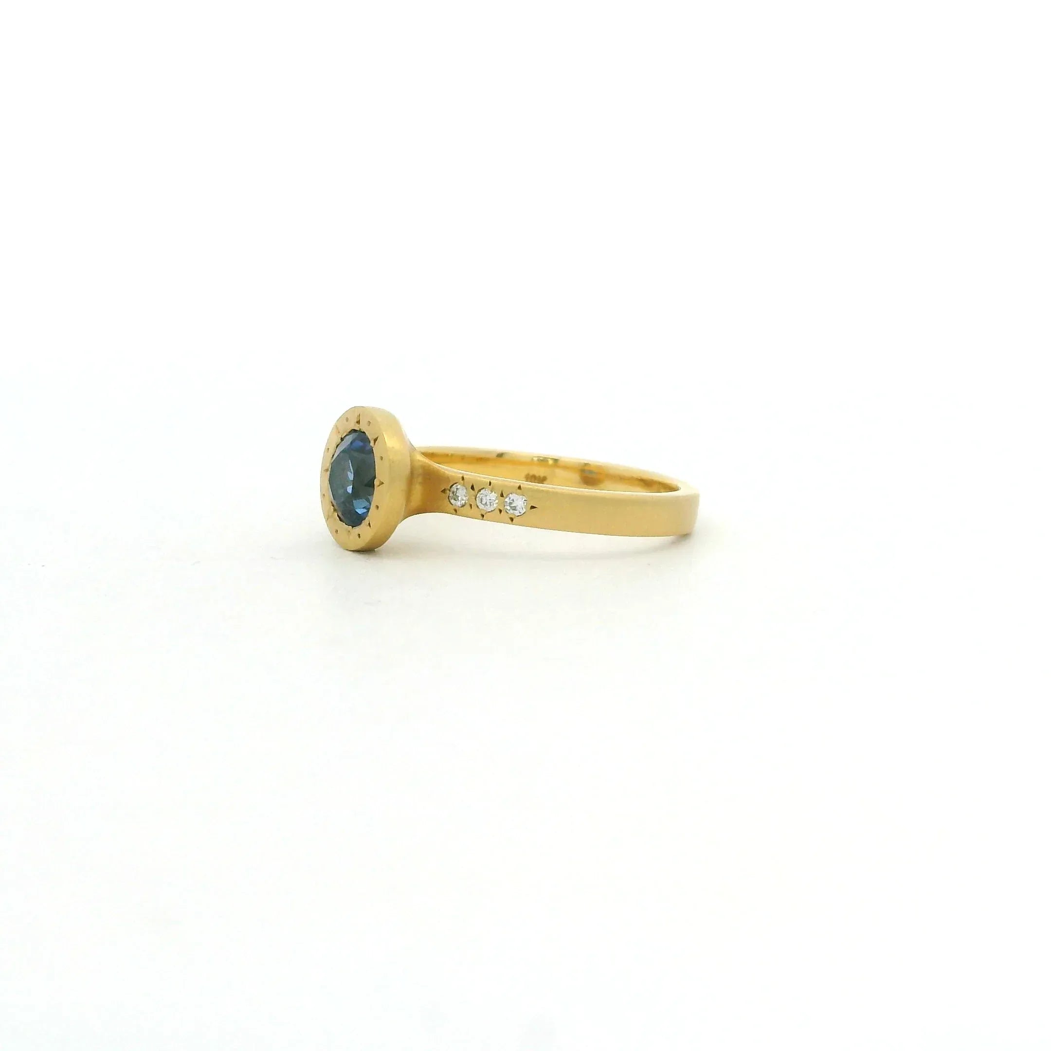 Yellow Gold and Blue Sapphire Ring