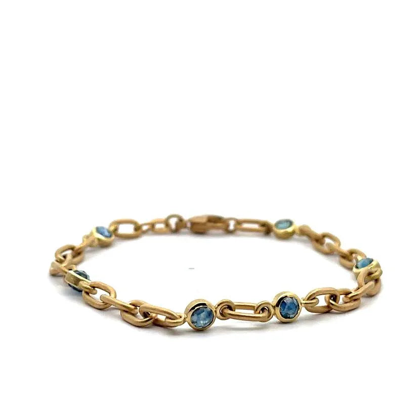 18K Gold bracelt with sapphire