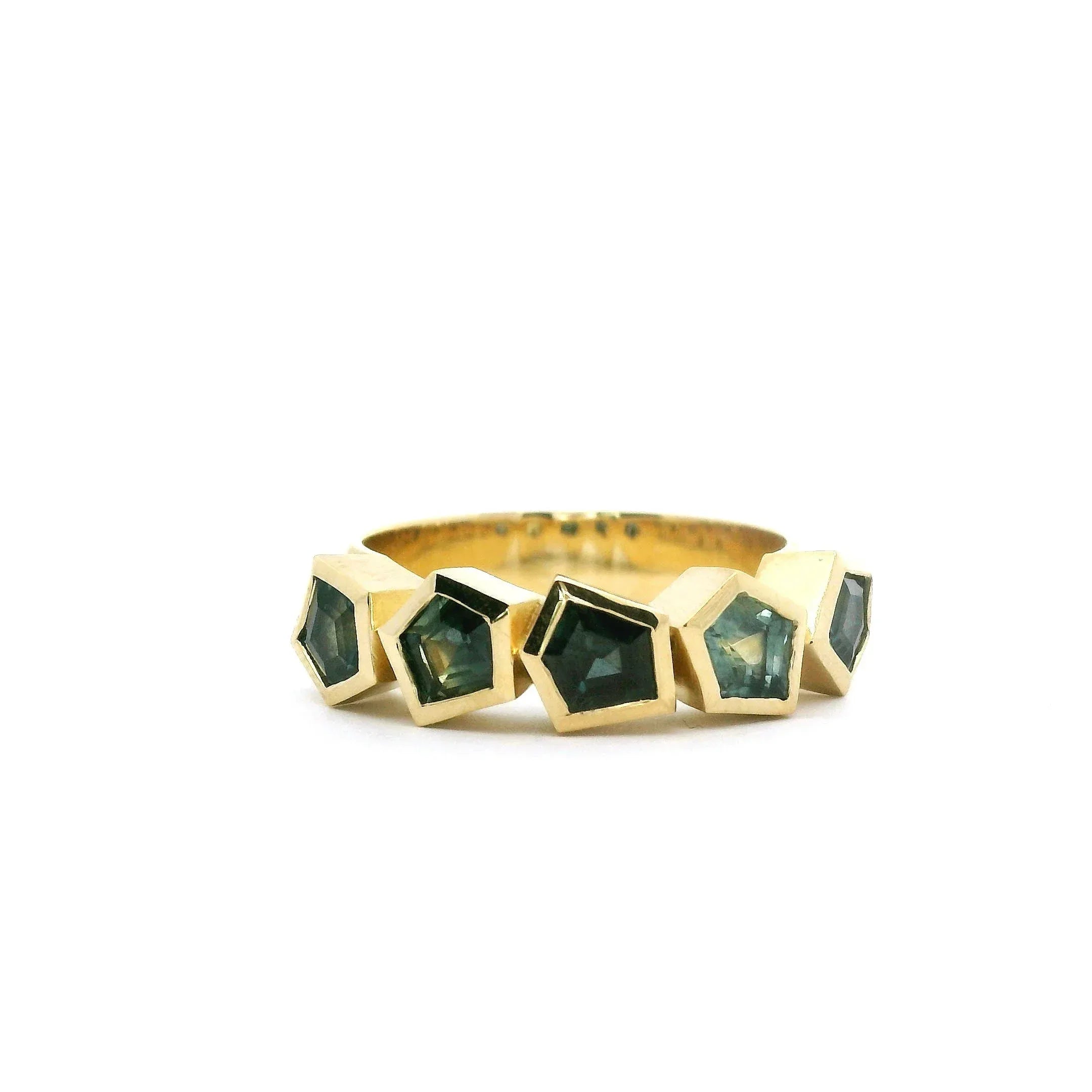 18 karat Yellow Gold and Teal Geometric Sapphire Ring