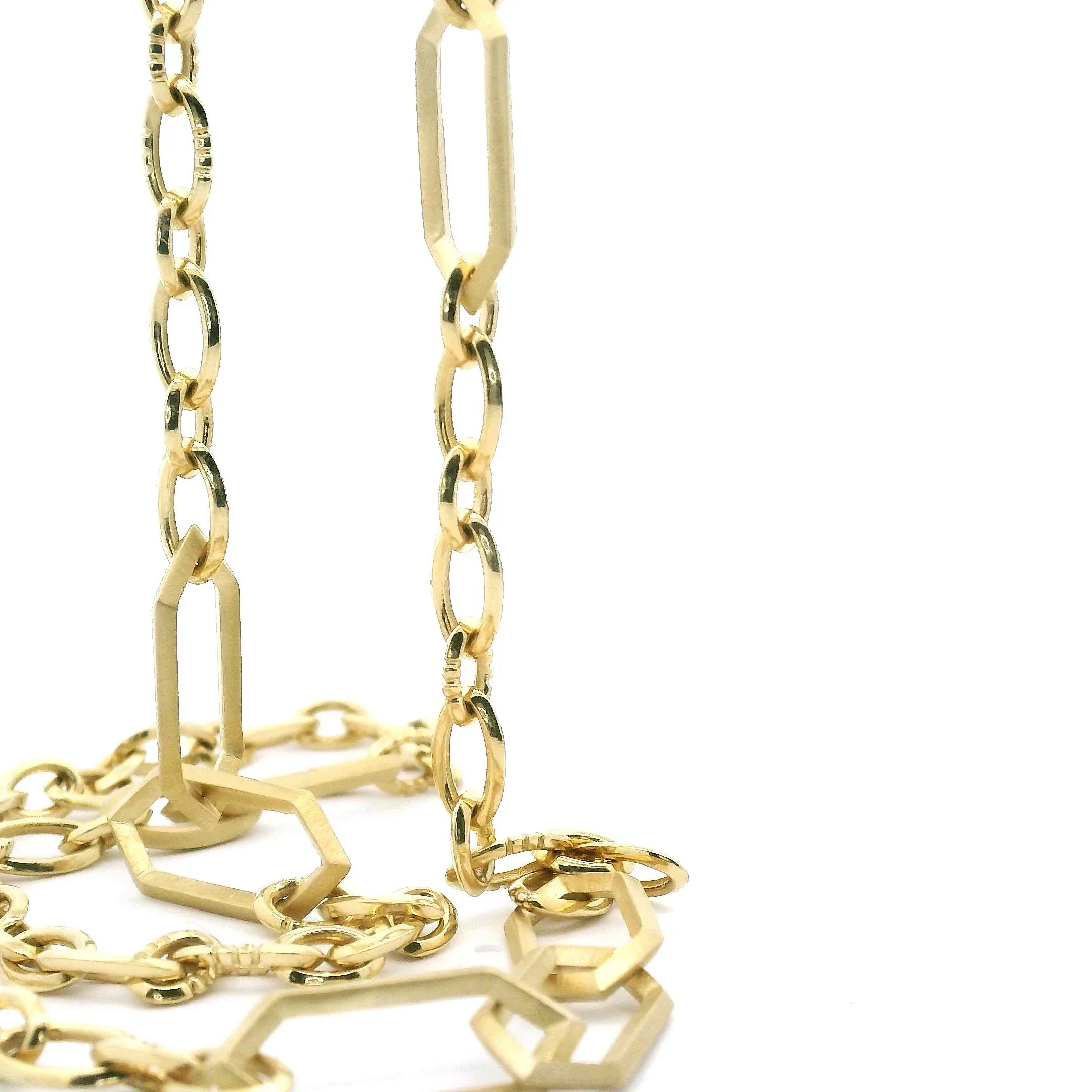 18 karat Yellow Gold Chain Link Necklace