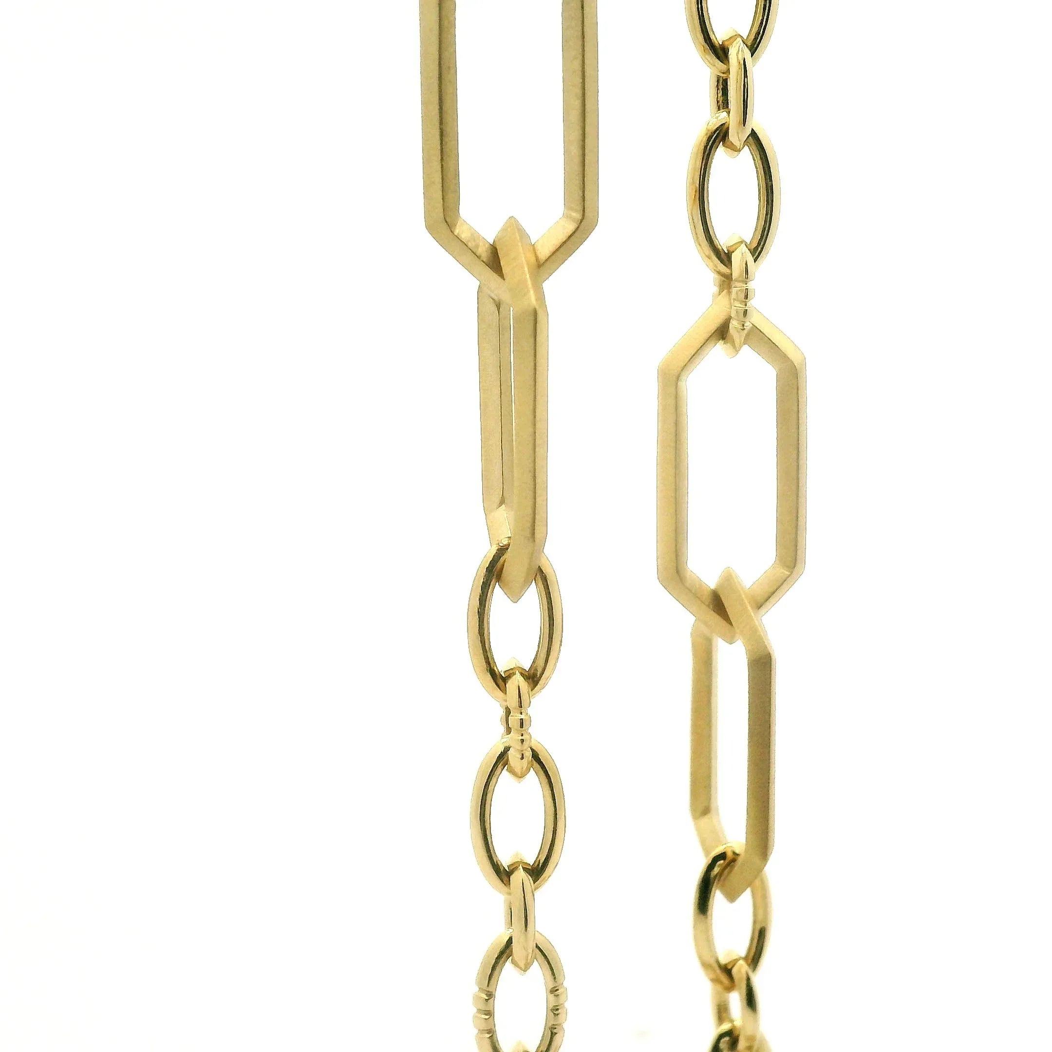 18 karat Yellow Gold Chain Link Necklace