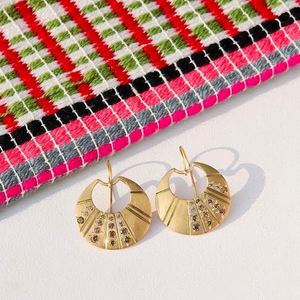 18 karat Yellow Gold and Diamond Carved Notch Earrings