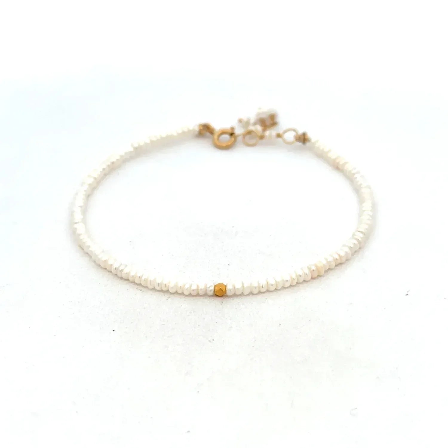 18 Karat Yellow Gold and Pearl Bracelet
