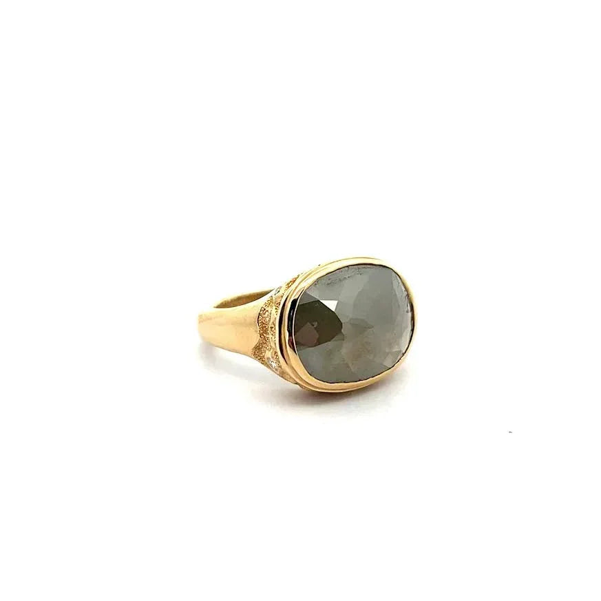 18 karat Yellow Gold and Diamond Ring