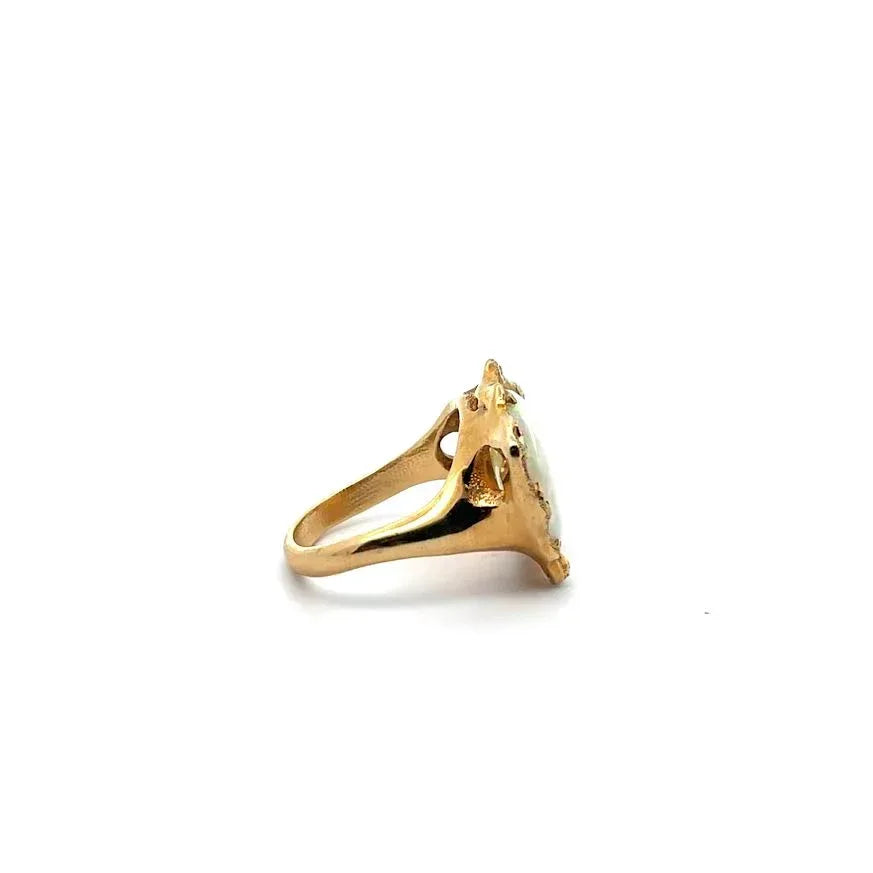 18 karat Yellow Gold Opal Ring