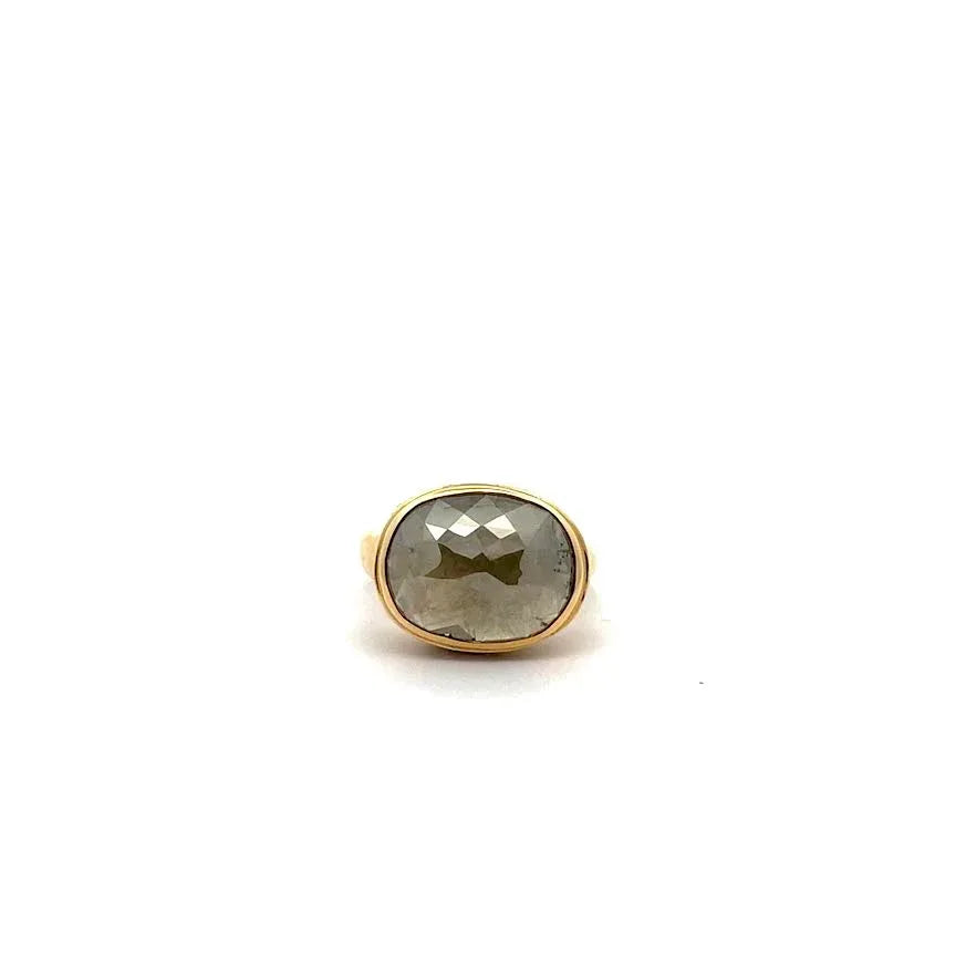 18 karat Yellow Gold and Diamond Ring