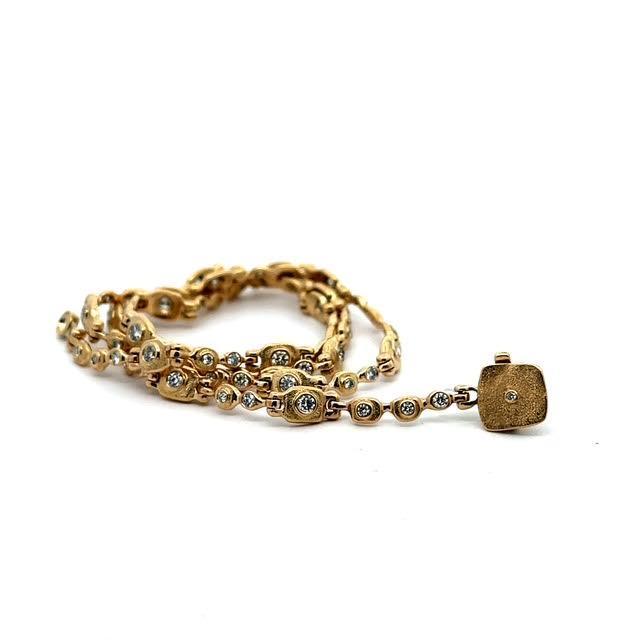 18 karat Yellow Gold and Diamond Necklace