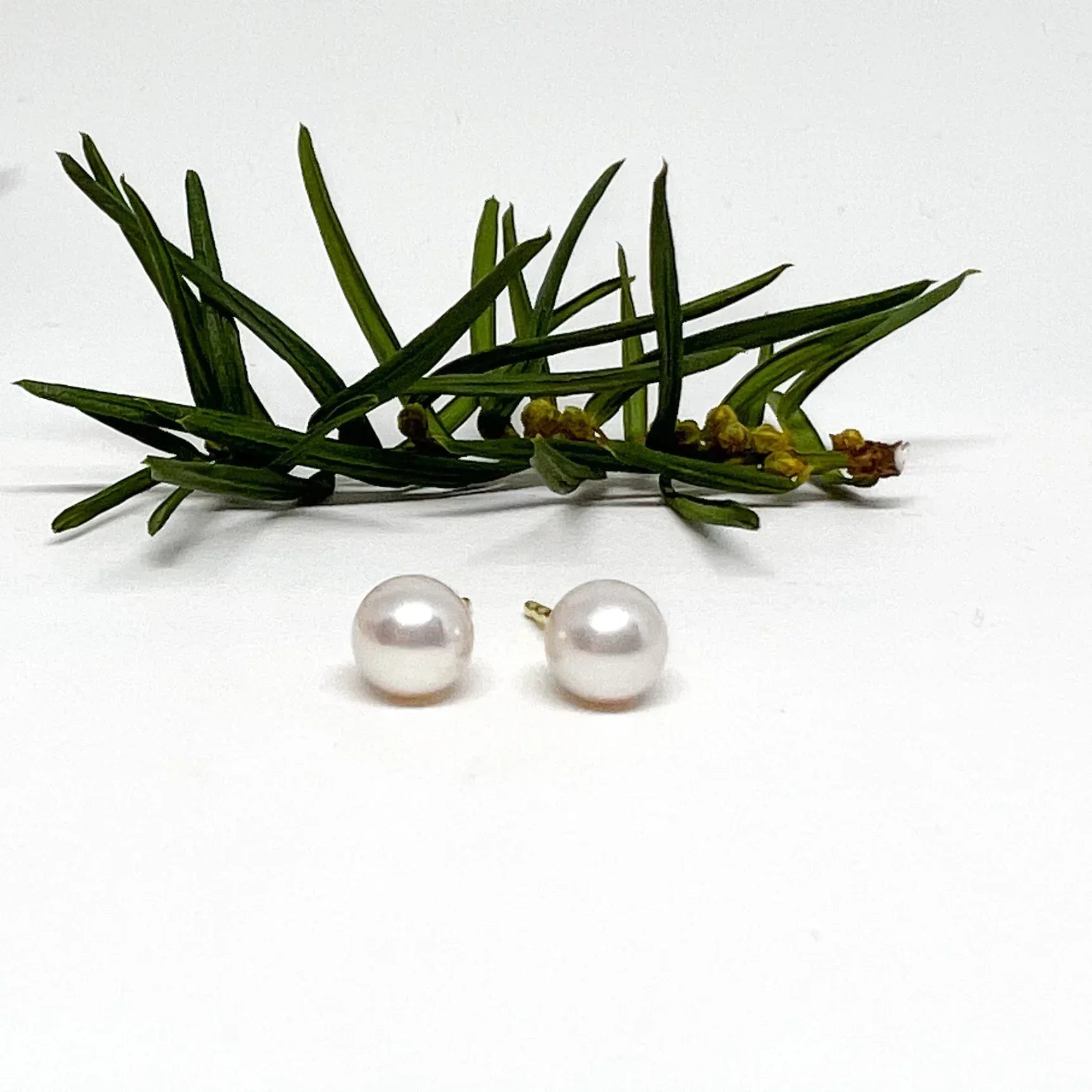 7-7.5mm Akoya Pearl Studs