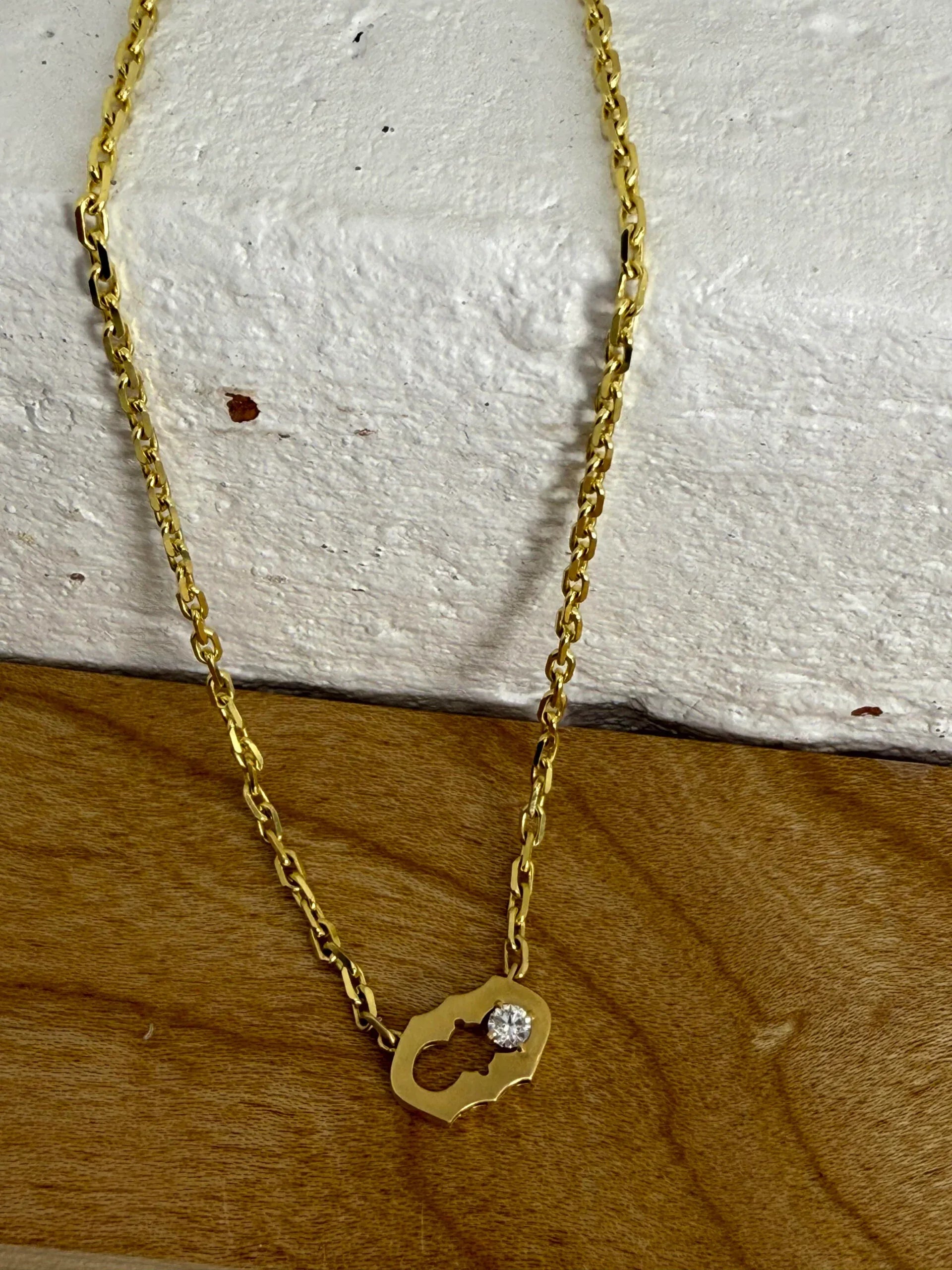 18 karat Yellow Gold and Diamond Necklace