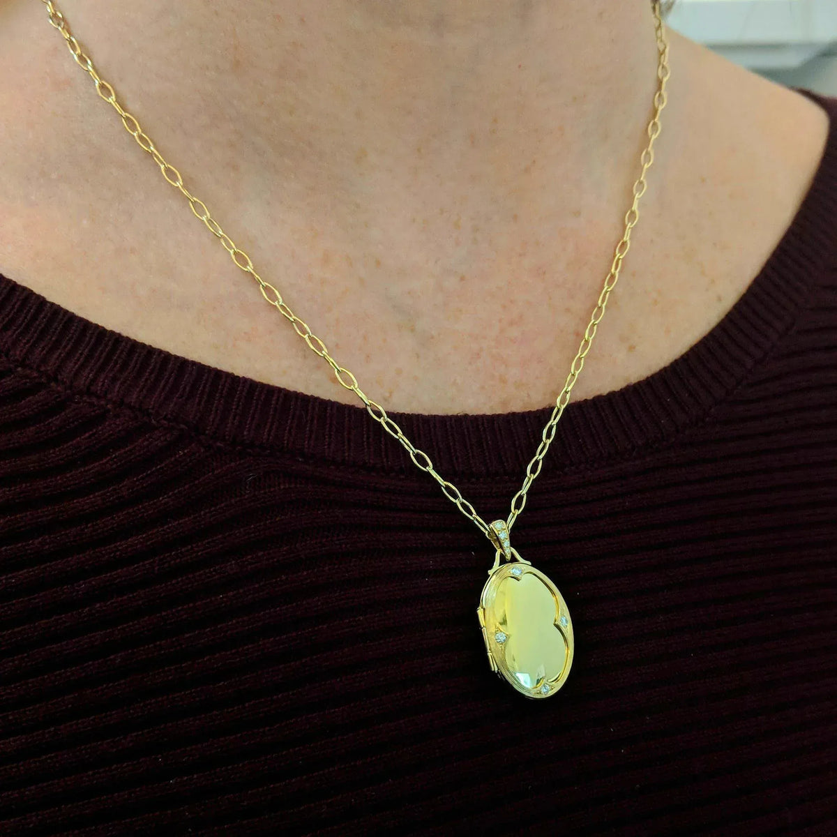 Oval Locket with Diamonds – Von Bargen's Jewelry - VT Family Owned