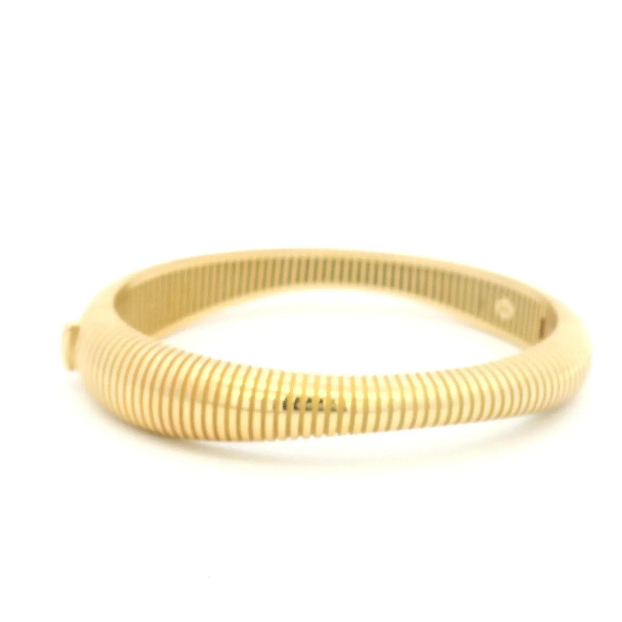 Yellow Gold Isla Flow Bangle – Von Bargen's Jewelry - VT Family Owned