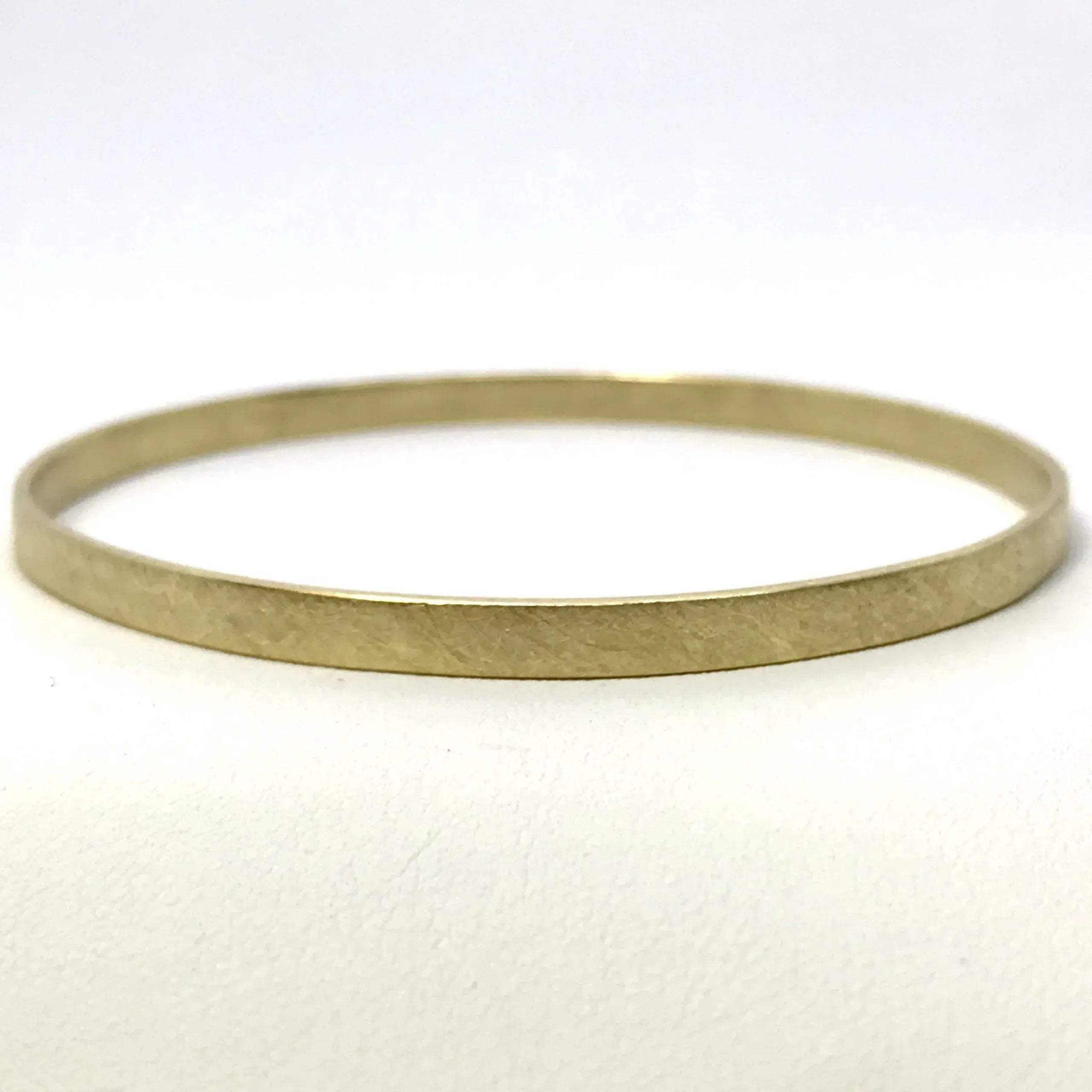 18 Karat Yellow Bangle