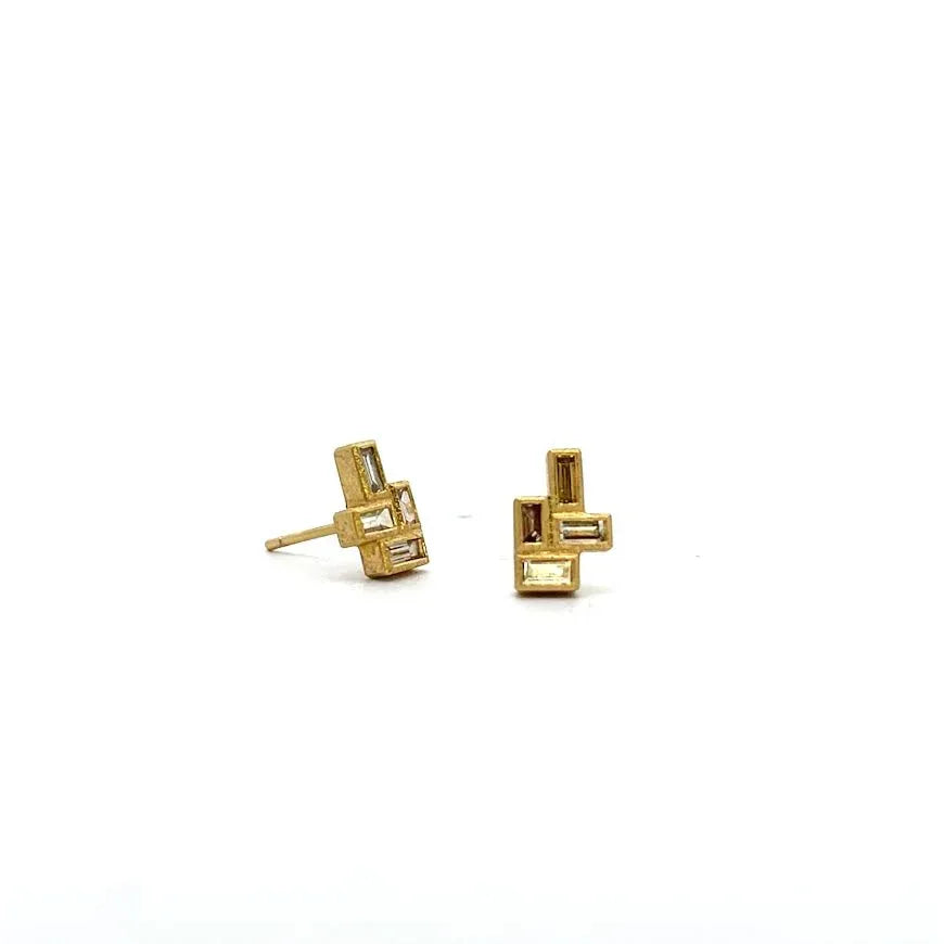 18 karat Yellow Gold and Diamond Stud Earrings