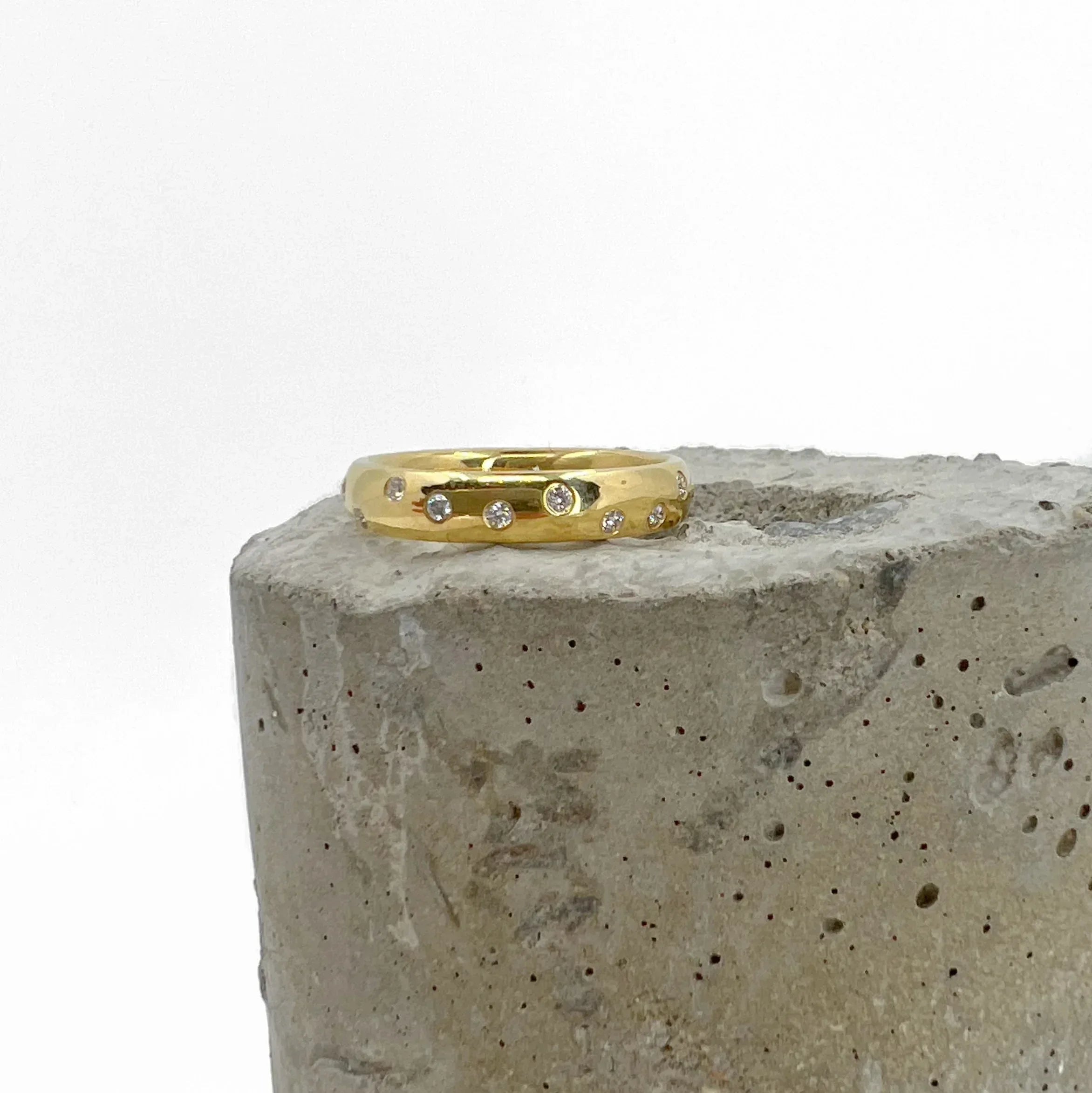 Yellow Gold and Diamond 4mm Band