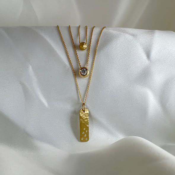 18 karat Yellow Gold and Diamond Hammered Bar Pendant
