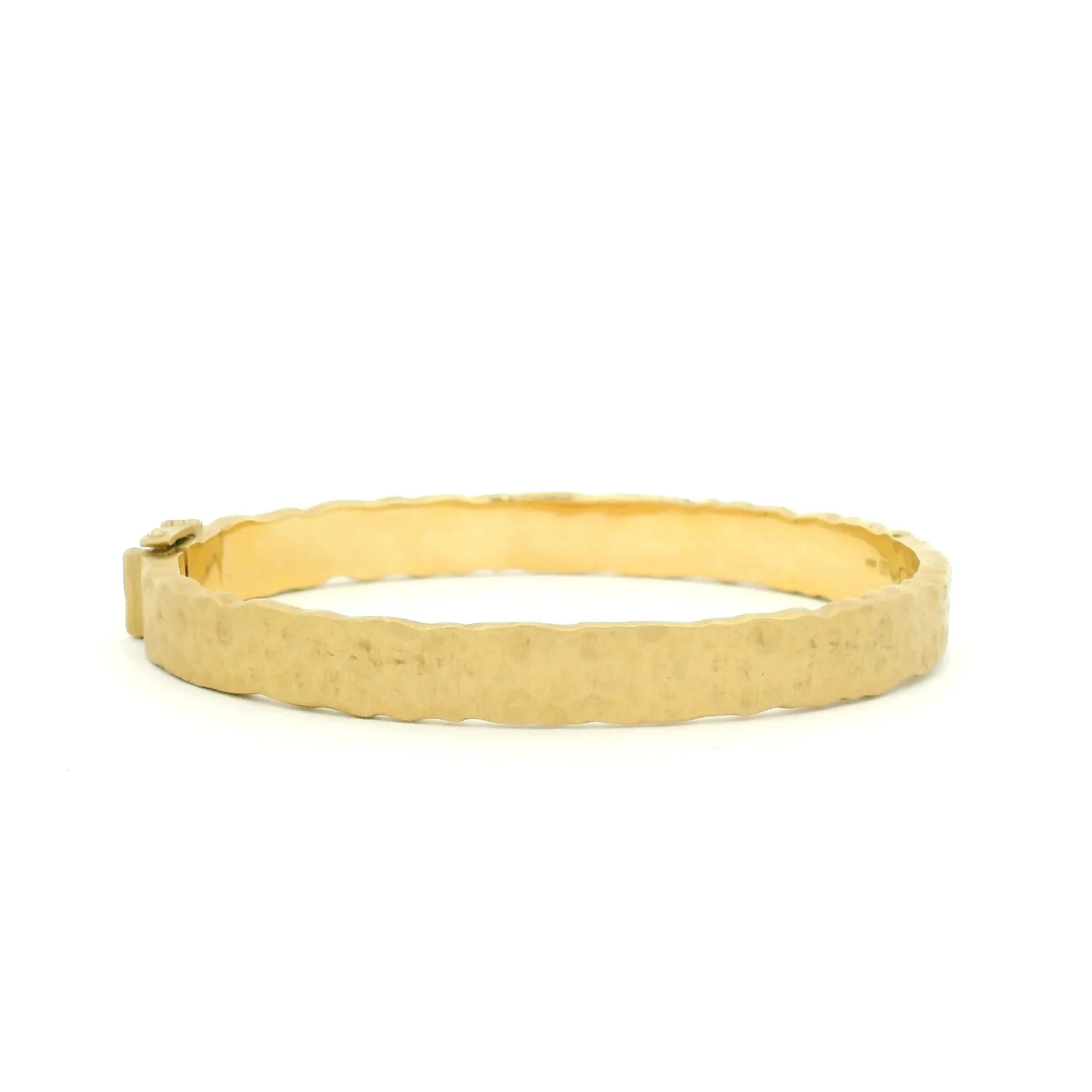 18 karat Yellow Gold Hammered Hinge Bangle
