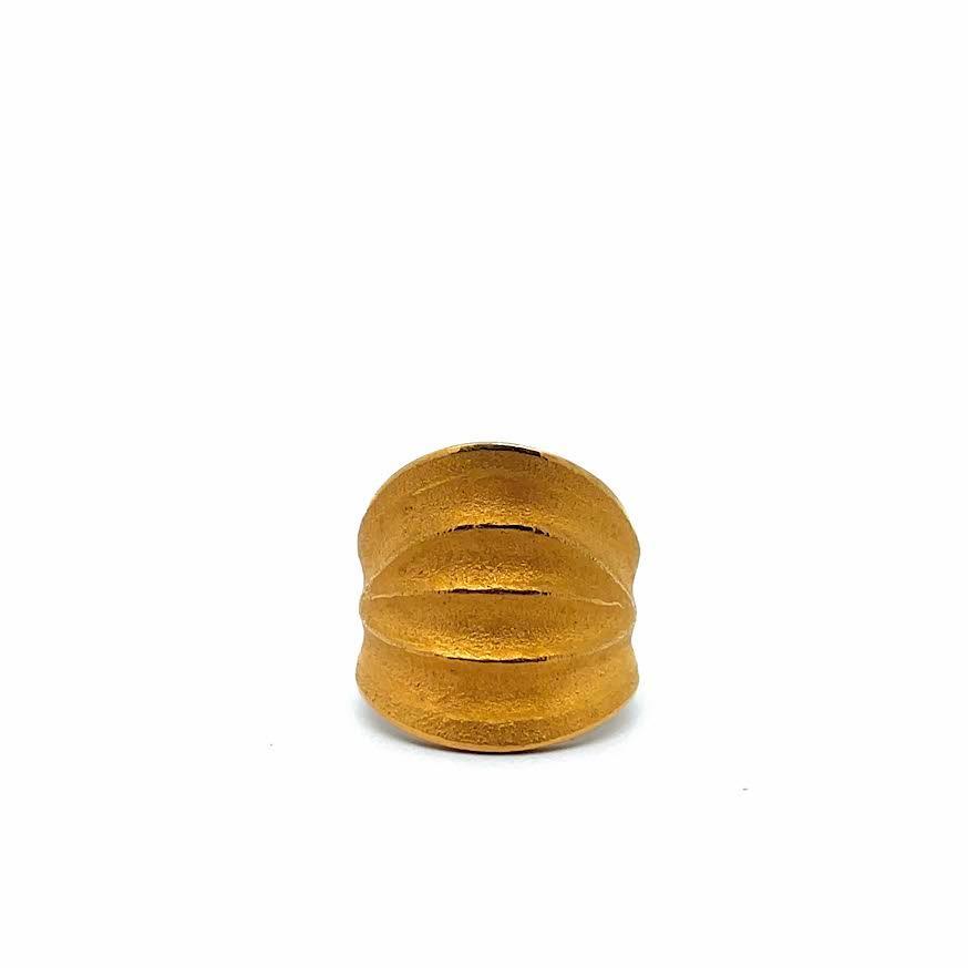 Ridged Shield Ring