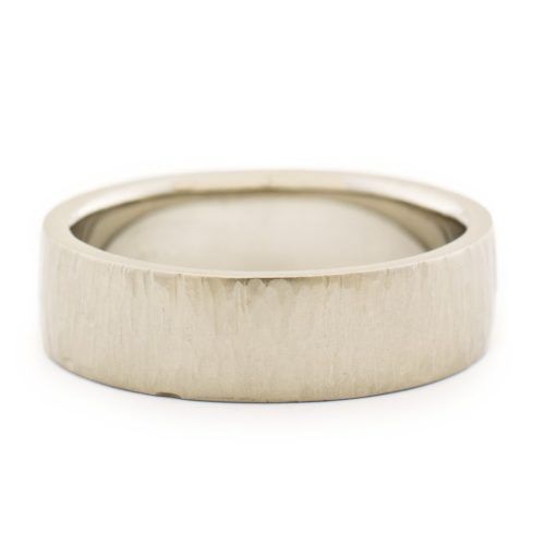 Line Texture Men's Band - 18K Yellow Gold