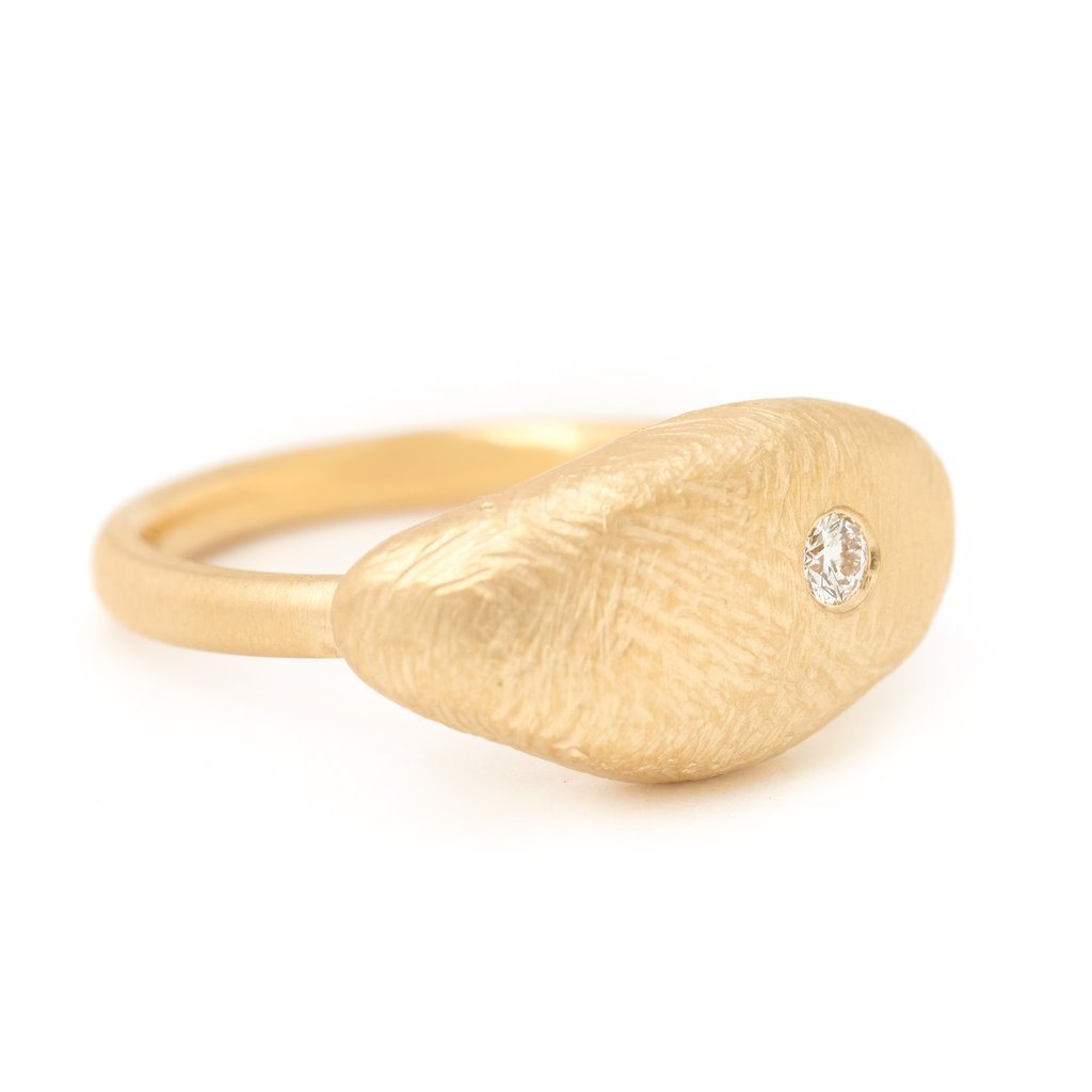 Single Diamond Boulder Ring - 18K Yellow Gold
