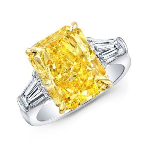 Fancy Vivid Yellow Radiant Diamond Ring