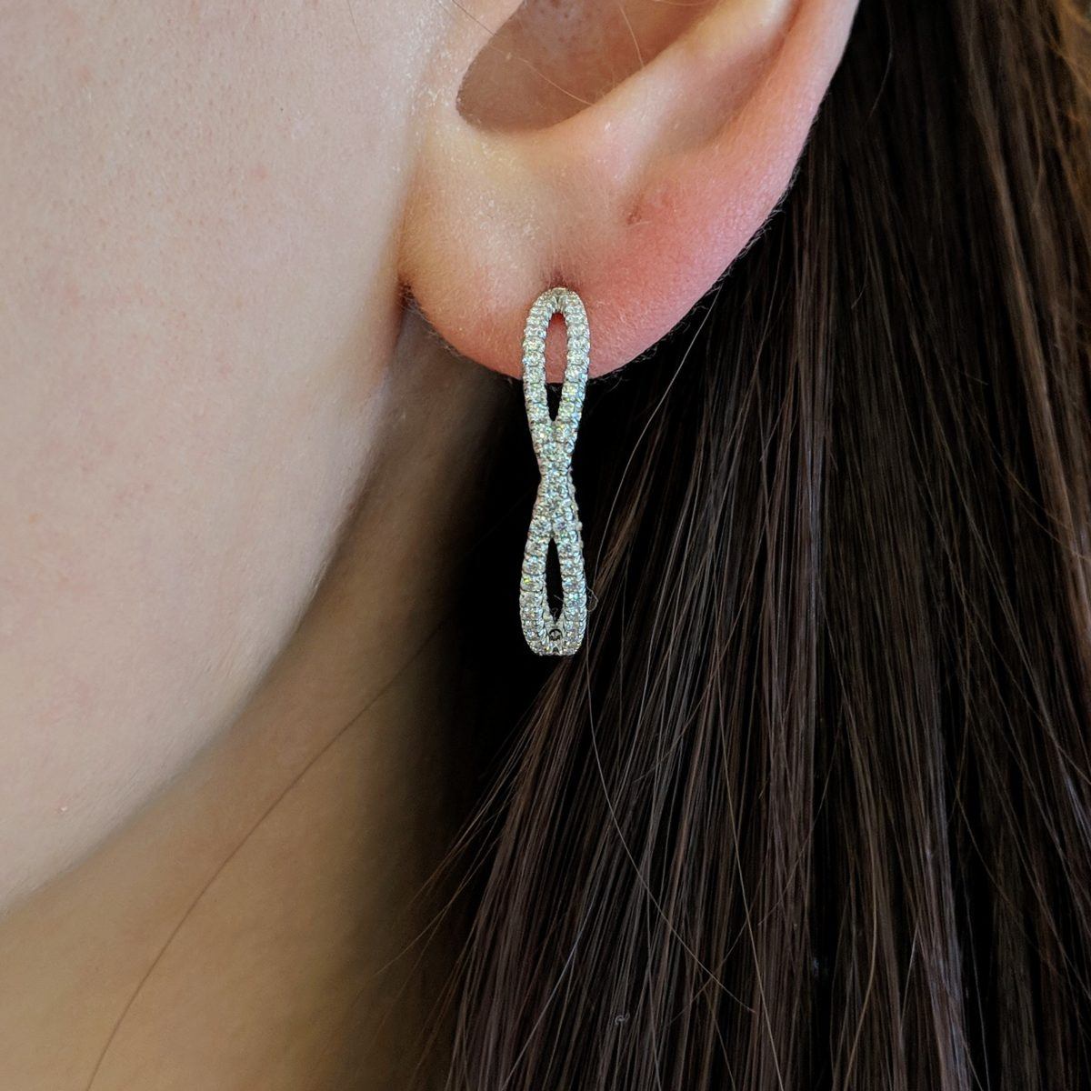 Kwiat Diamond Hoop "Fidelity" Earrings